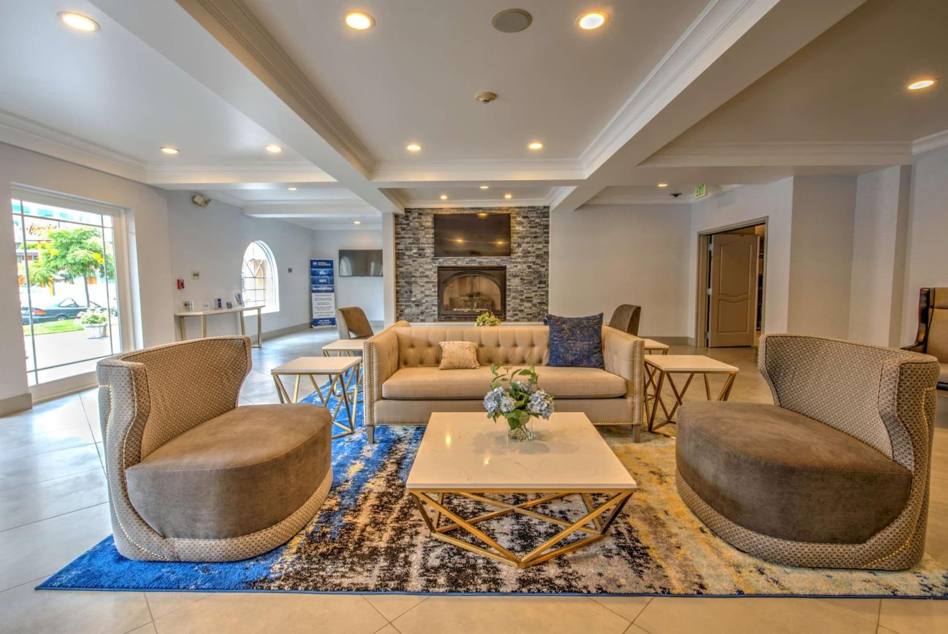 Best Western Plus Media Center Inn & Suites interior in Burbank, CA — gallery photo 2