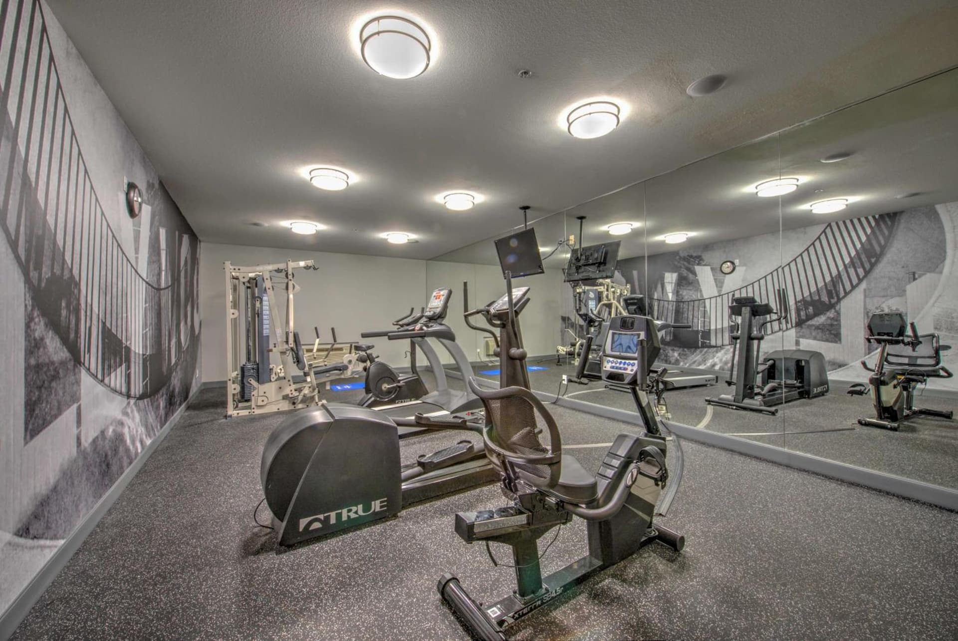 Best Western Plus Media Center Inn & Suites gallery photo in Burbank, CA — image 27