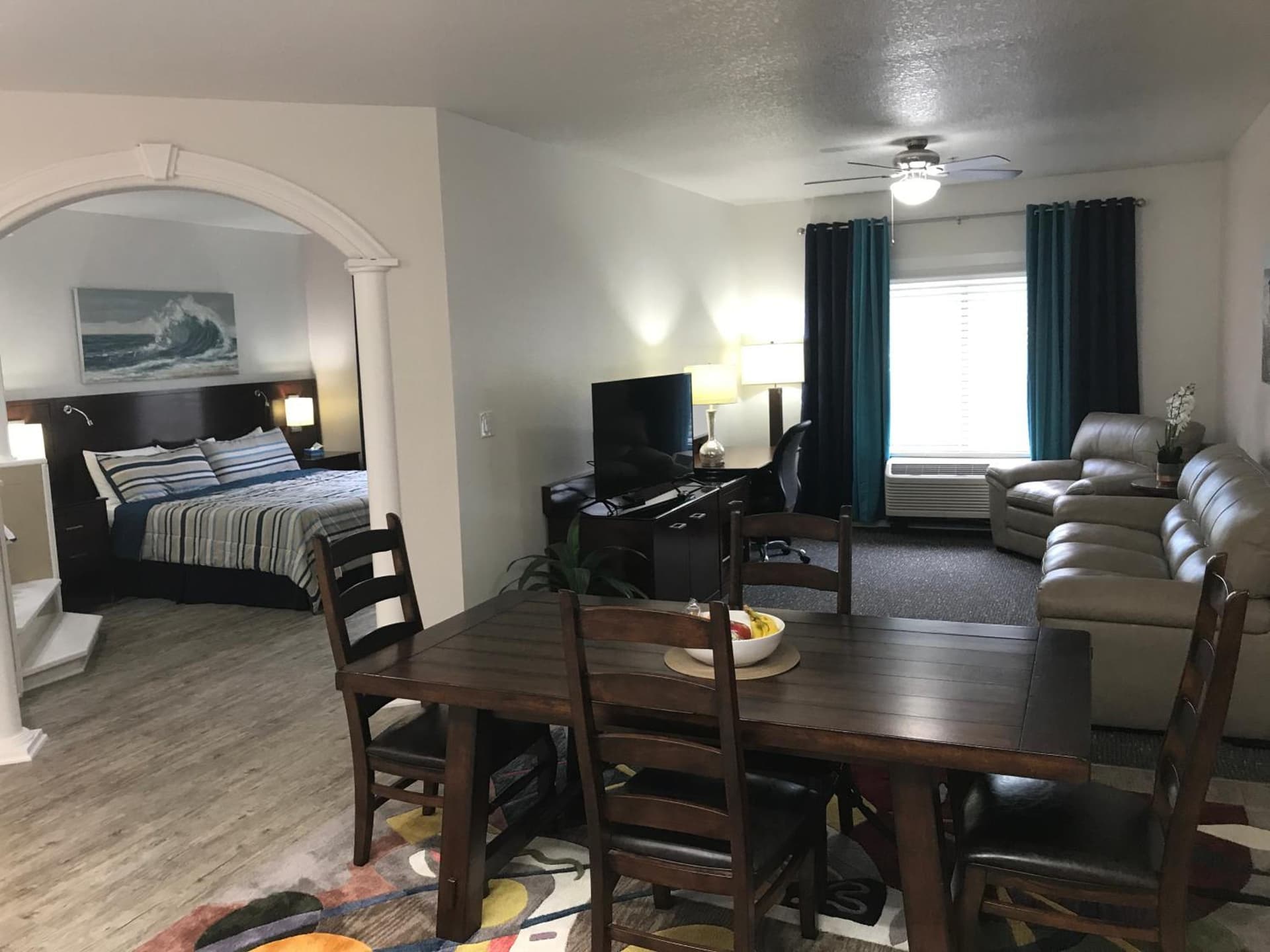 Hotel Pensacola gallery photo in Pensacola, FL — image 43