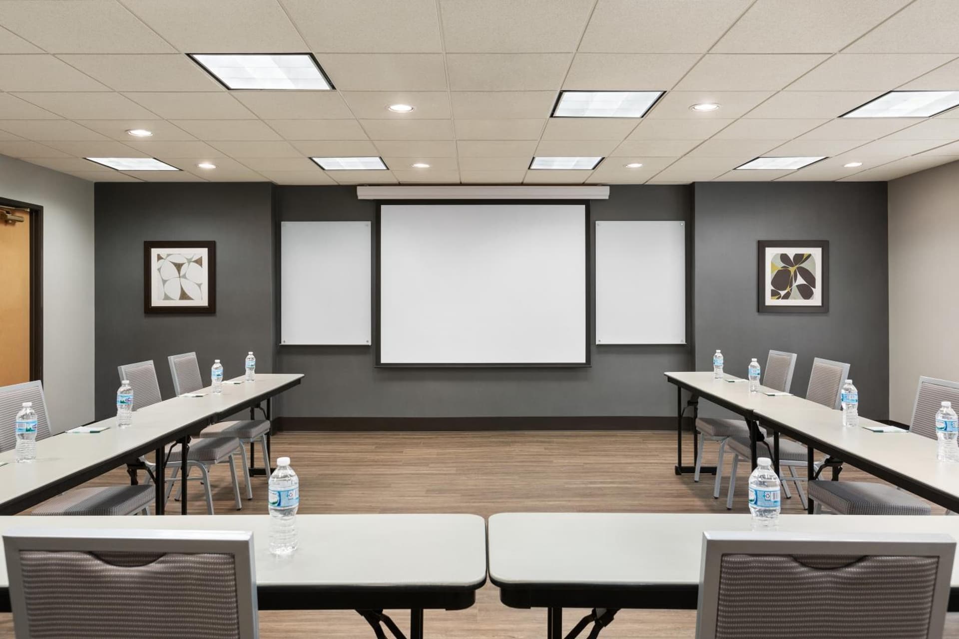 Wingate by Wyndham Cincinnati Blue Ash gallery photo in Blue Ash, OH — image 23