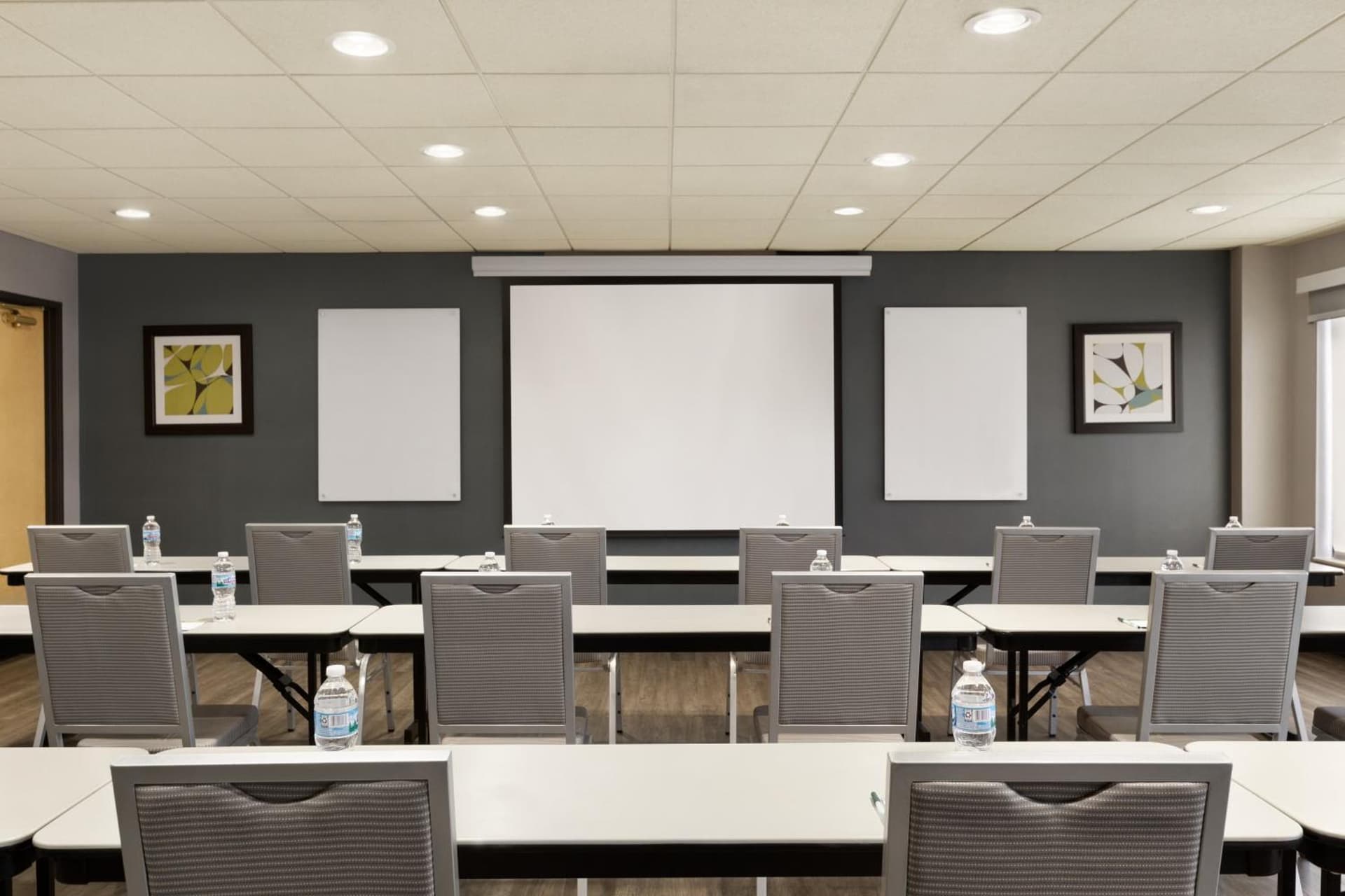 Wingate by Wyndham Cincinnati Blue Ash gallery photo in Blue Ash, OH — image 12
