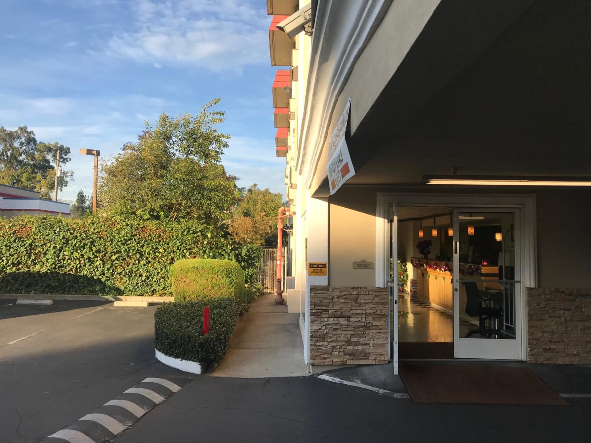 Cherry Orchard Inn interior in Sunnyvale, CA — gallery photo 2