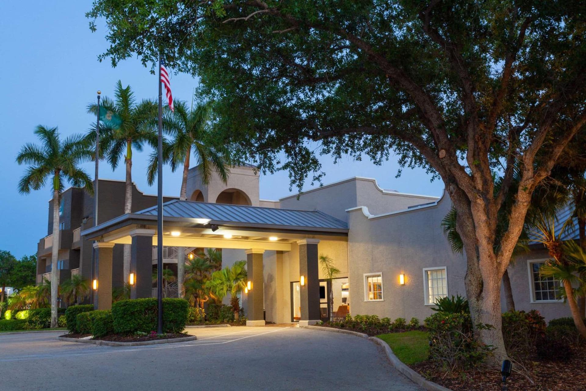 La Quinta by Wyndham Ft. Myers - Sanibel Gateway gallery photo in Fort Myers, FL — image 33