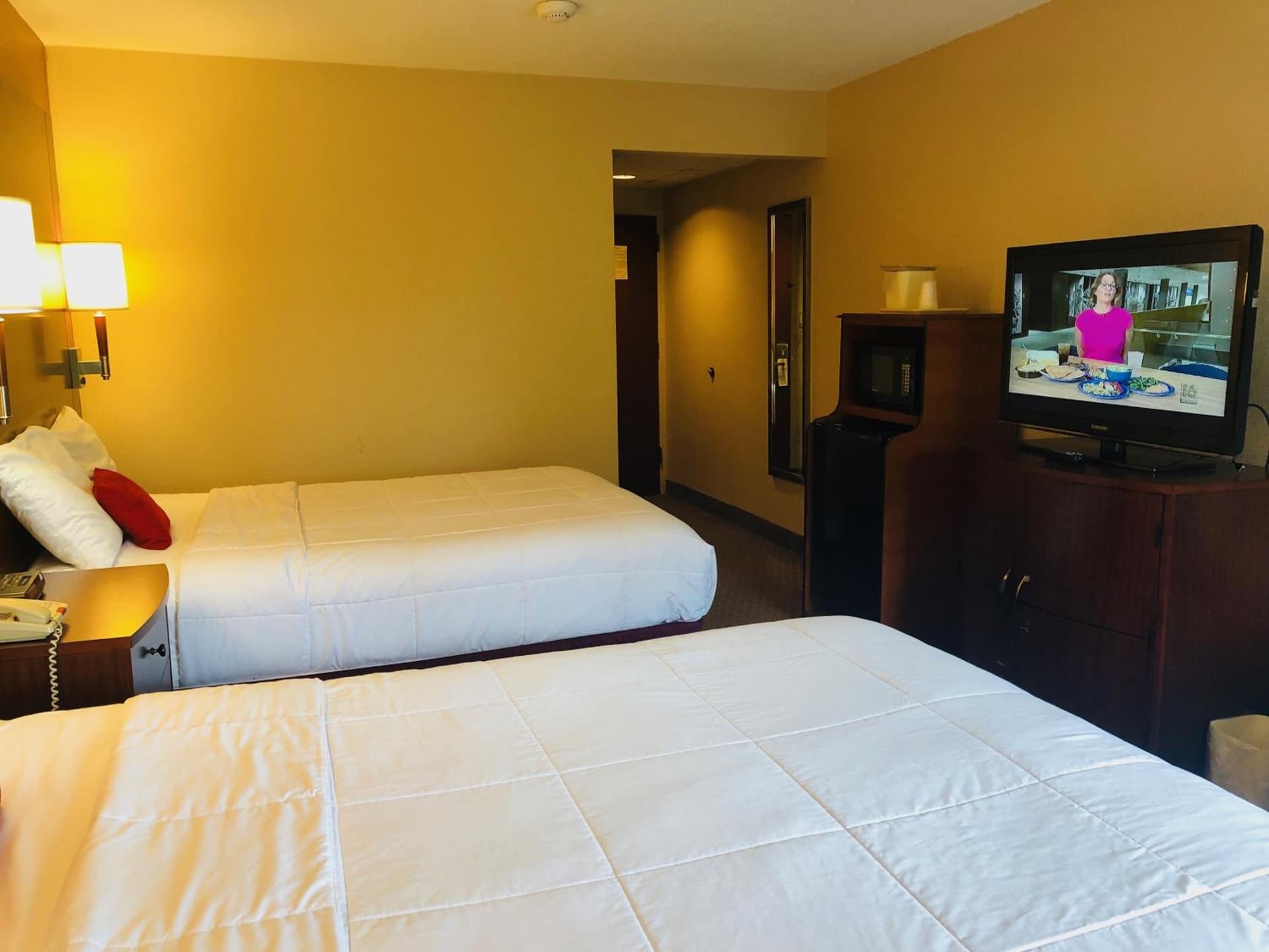 Hotel M Mount Pocono interior in Mount Pocono, PA — gallery photo 2