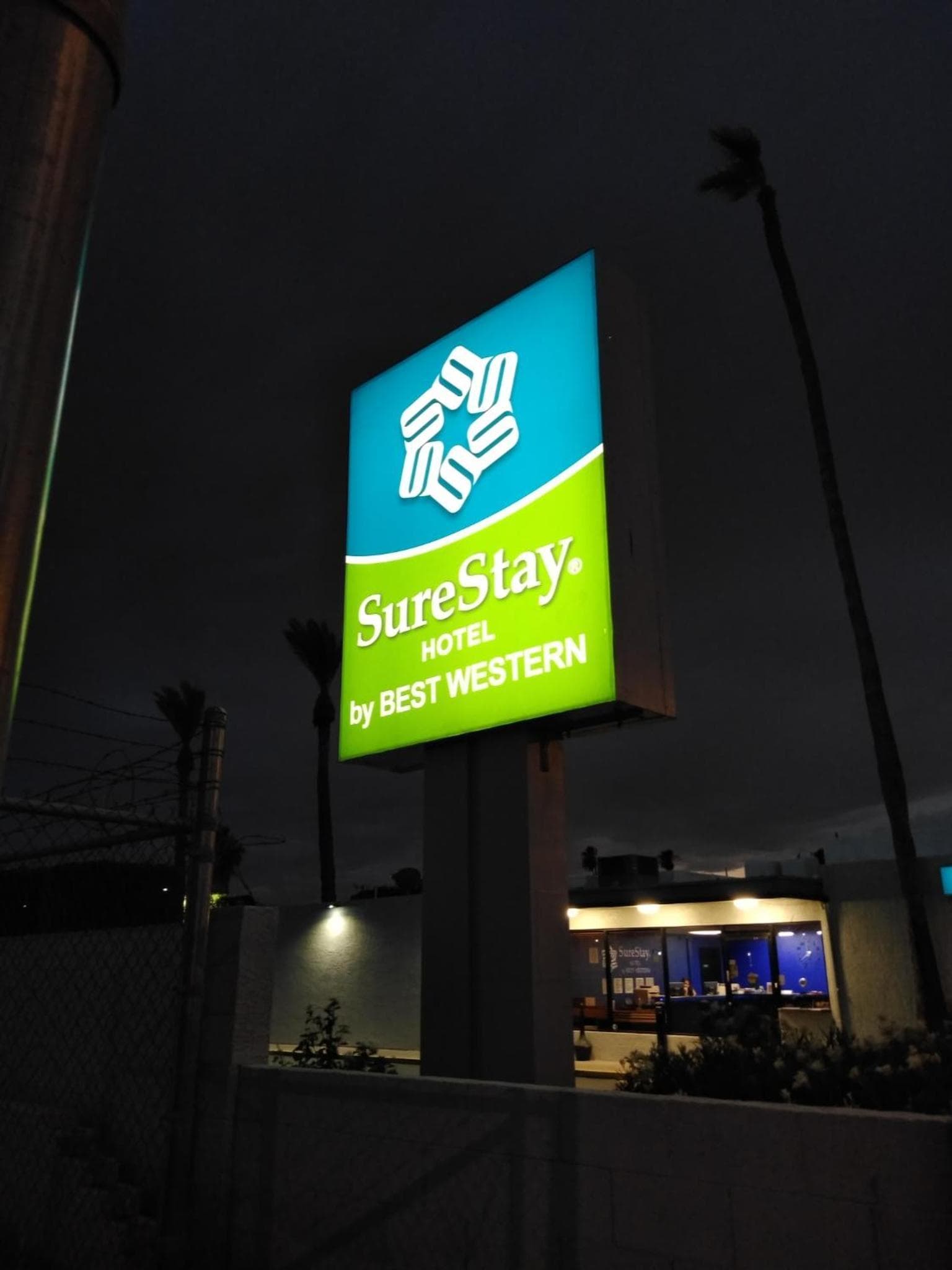 SureStay Hotel by Best Western Phoenix Airport gallery photo in Phoenix, AZ — image 55