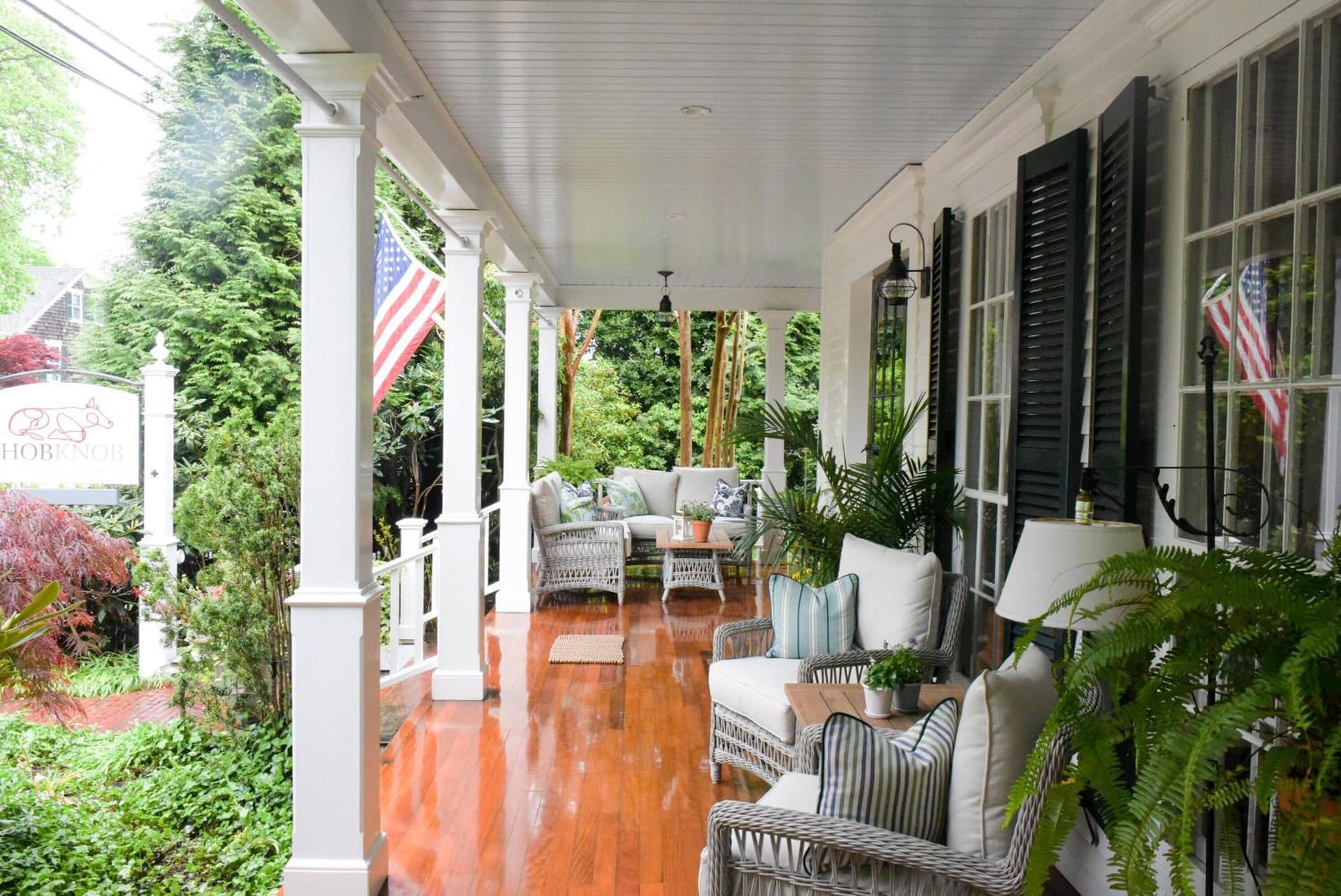 Hob Knob gallery photo in Edgartown — image 18