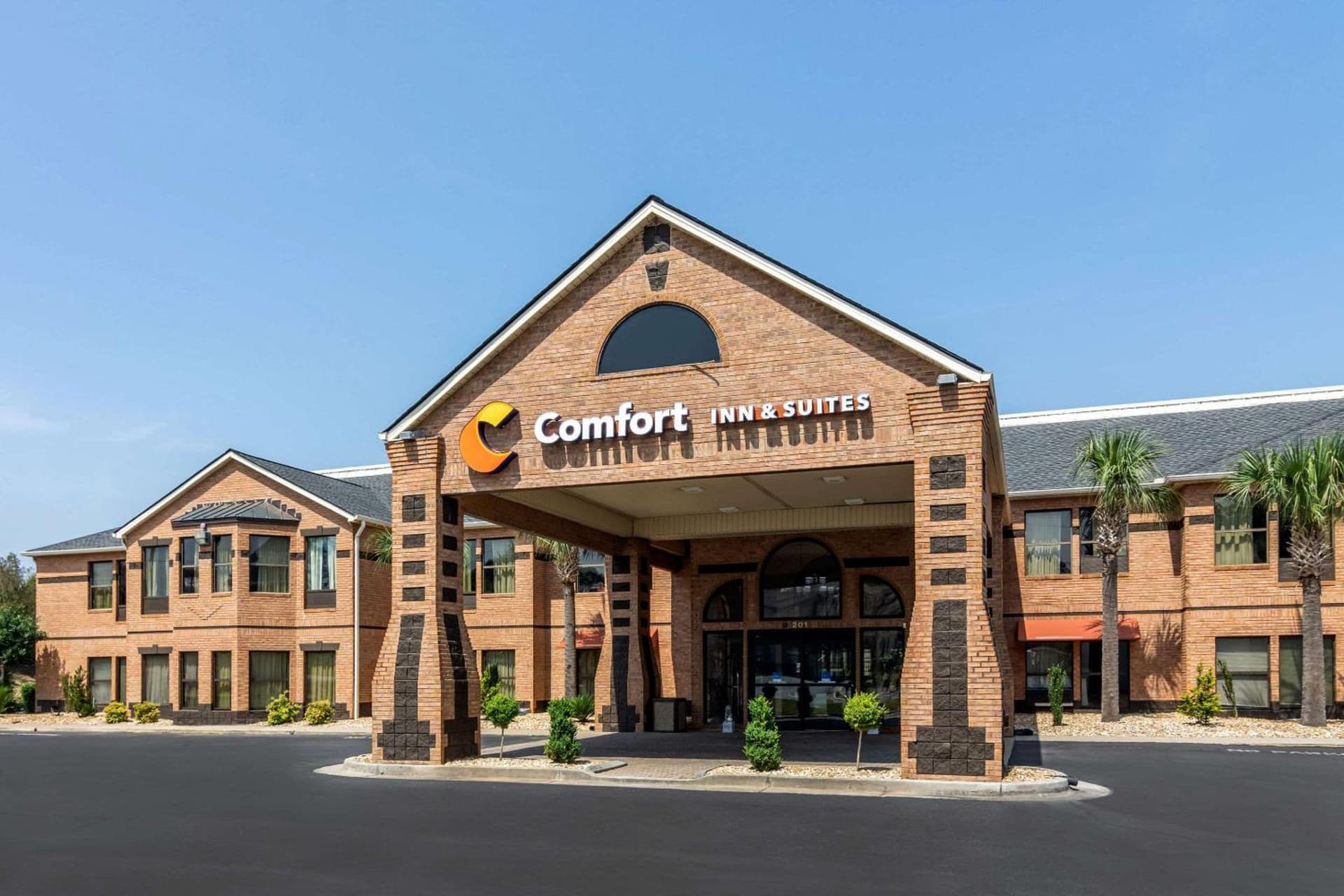 Comfort Inn & Suites Perry National Fairgrounds Area interior in Perry, GA — gallery photo 2