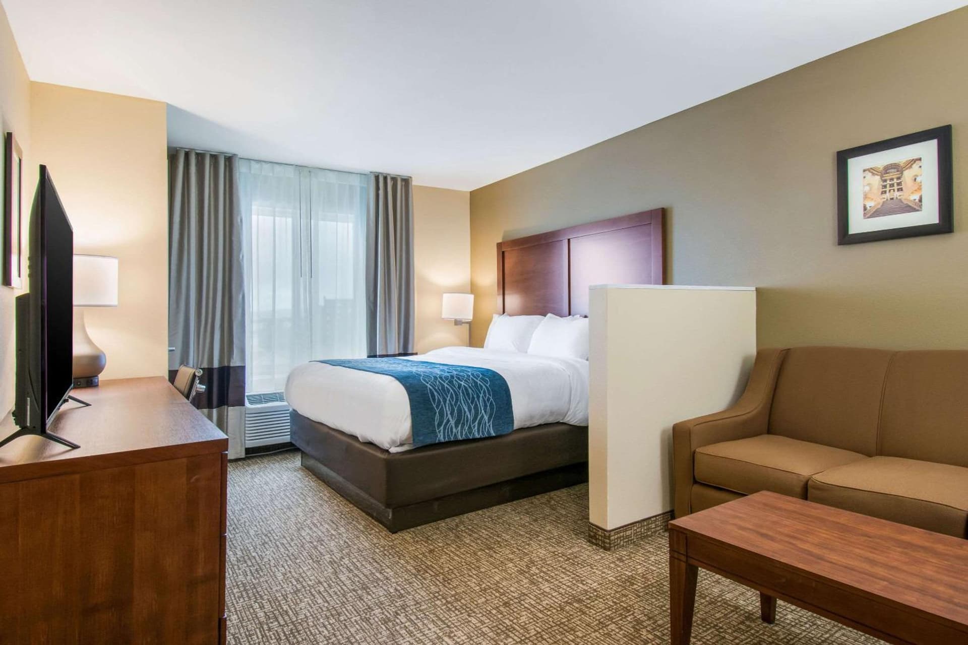 Comfort Inn & Suites Harrisburg - Hershey West gallery photo in Harrisburg, PA — image 43