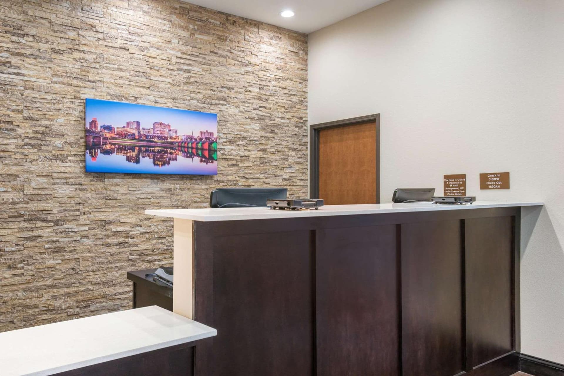Comfort Inn & Suites Harrisburg - Hershey West gallery photo in Harrisburg, PA — image 34