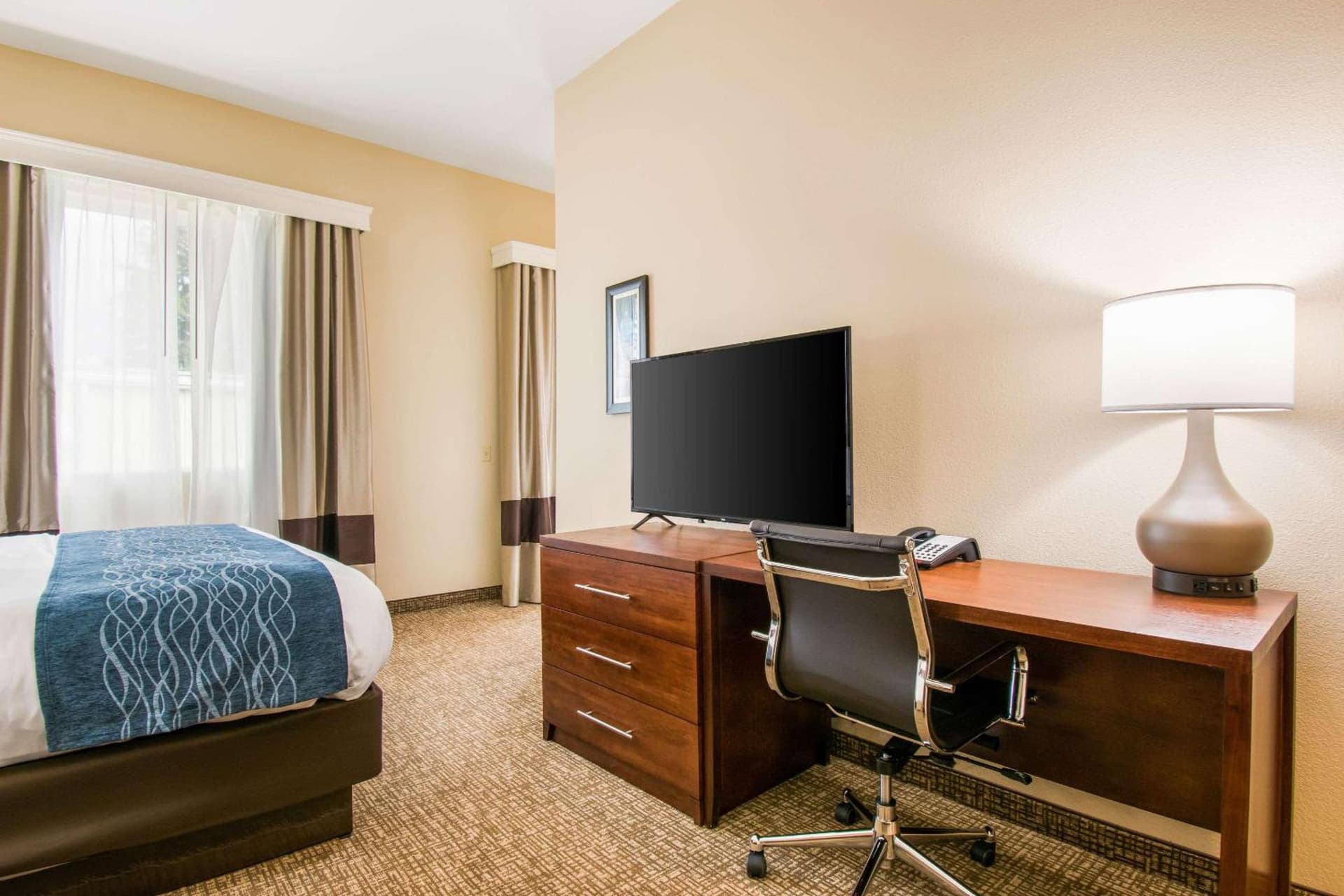 Comfort Inn & Suites Harrisburg - Hershey West gallery photo in Harrisburg, PA — image 21