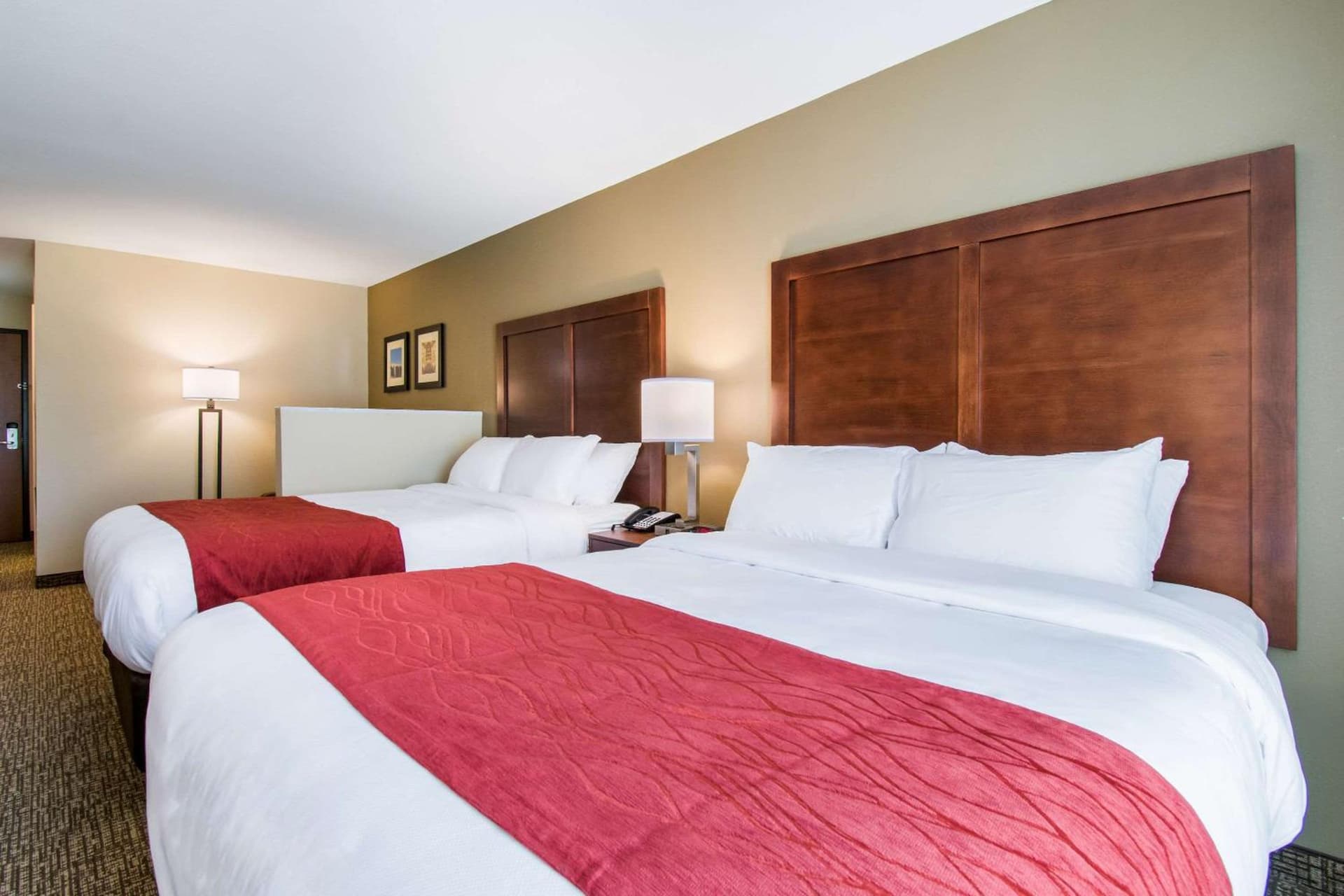 Comfort Inn & Suites Harrisburg - Hershey West gallery photo in Harrisburg, PA — image 6