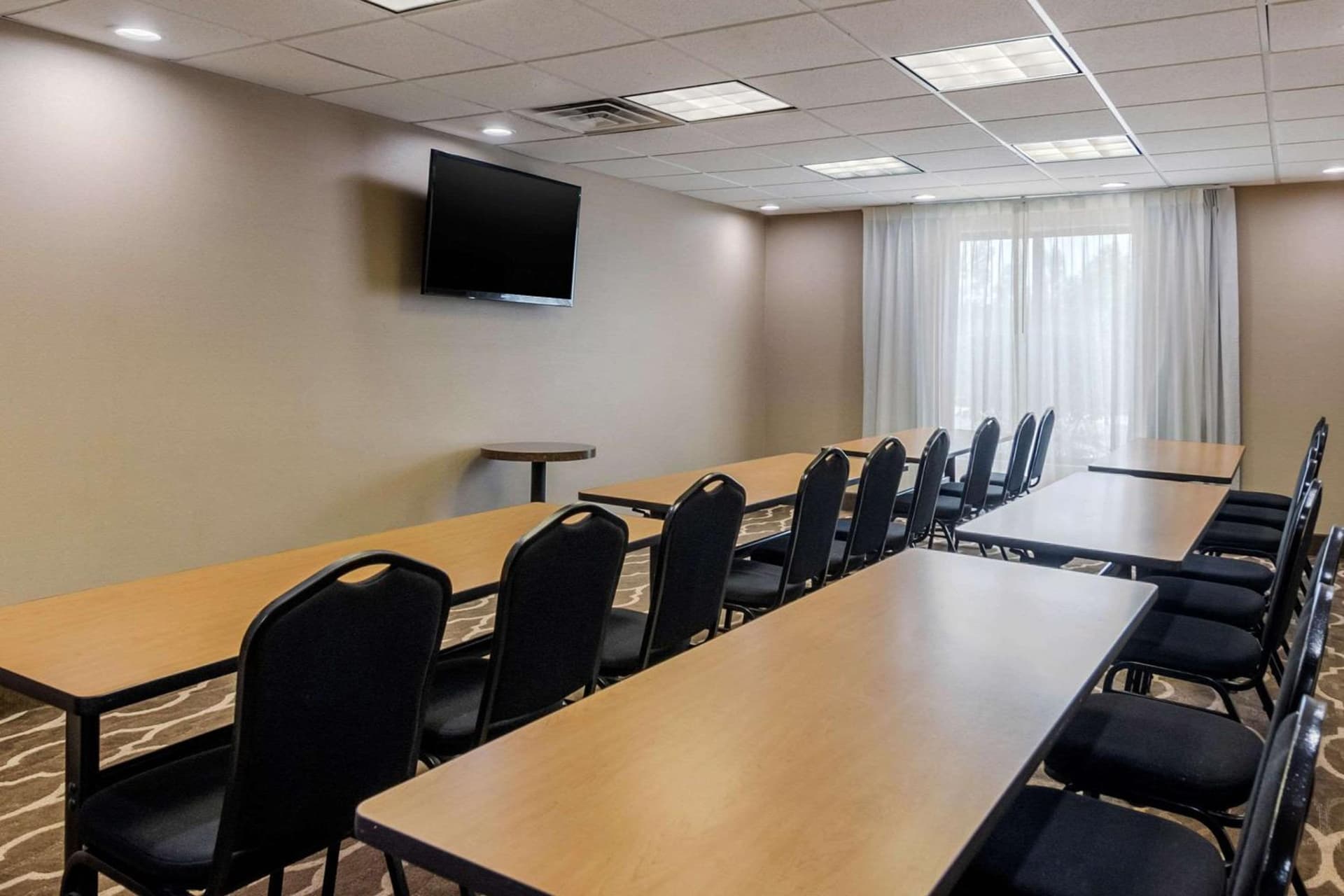 Comfort Suites Speedway - Kansas City gallery photo in Kansas City, KS — image 30