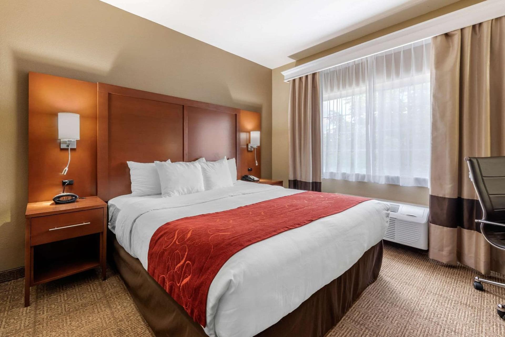 Comfort Suites Fort Collins Near University gallery photo in Fort Collins, CO — image 33