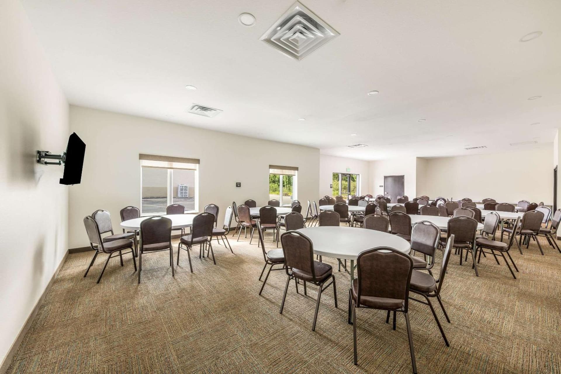 Sleep Inn Baxley property views in Baxley, GA — gallery photo 3
