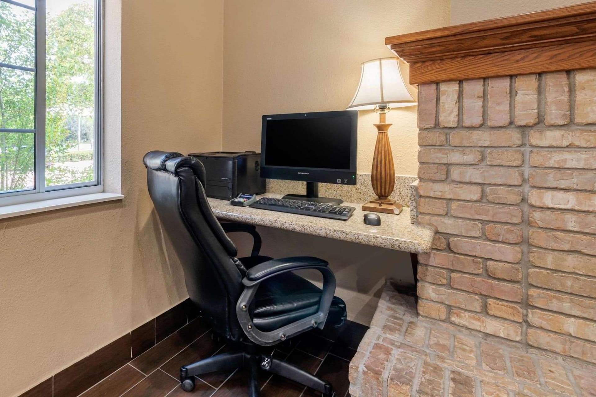 Comfort Suites Fort Collins Near University gallery photo in Fort Collins, CO — image 16