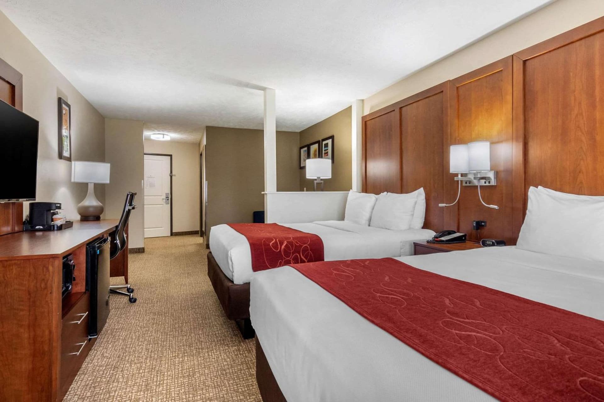 Comfort Suites Speedway - Kansas City gallery photo in Kansas City, KS — image 36