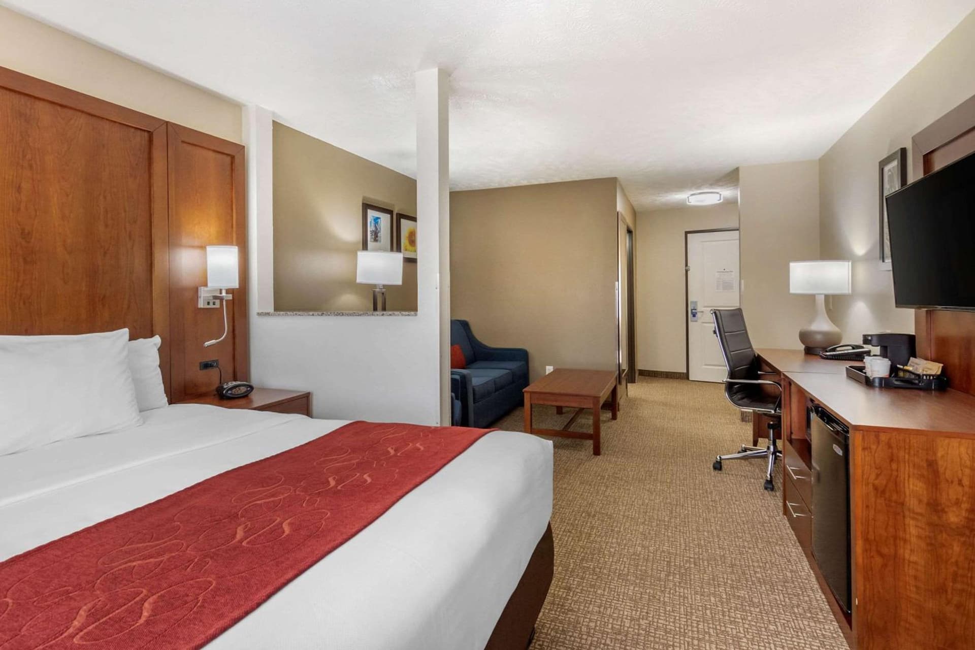 Comfort Suites Speedway - Kansas City gallery photo in Kansas City, KS — image 29