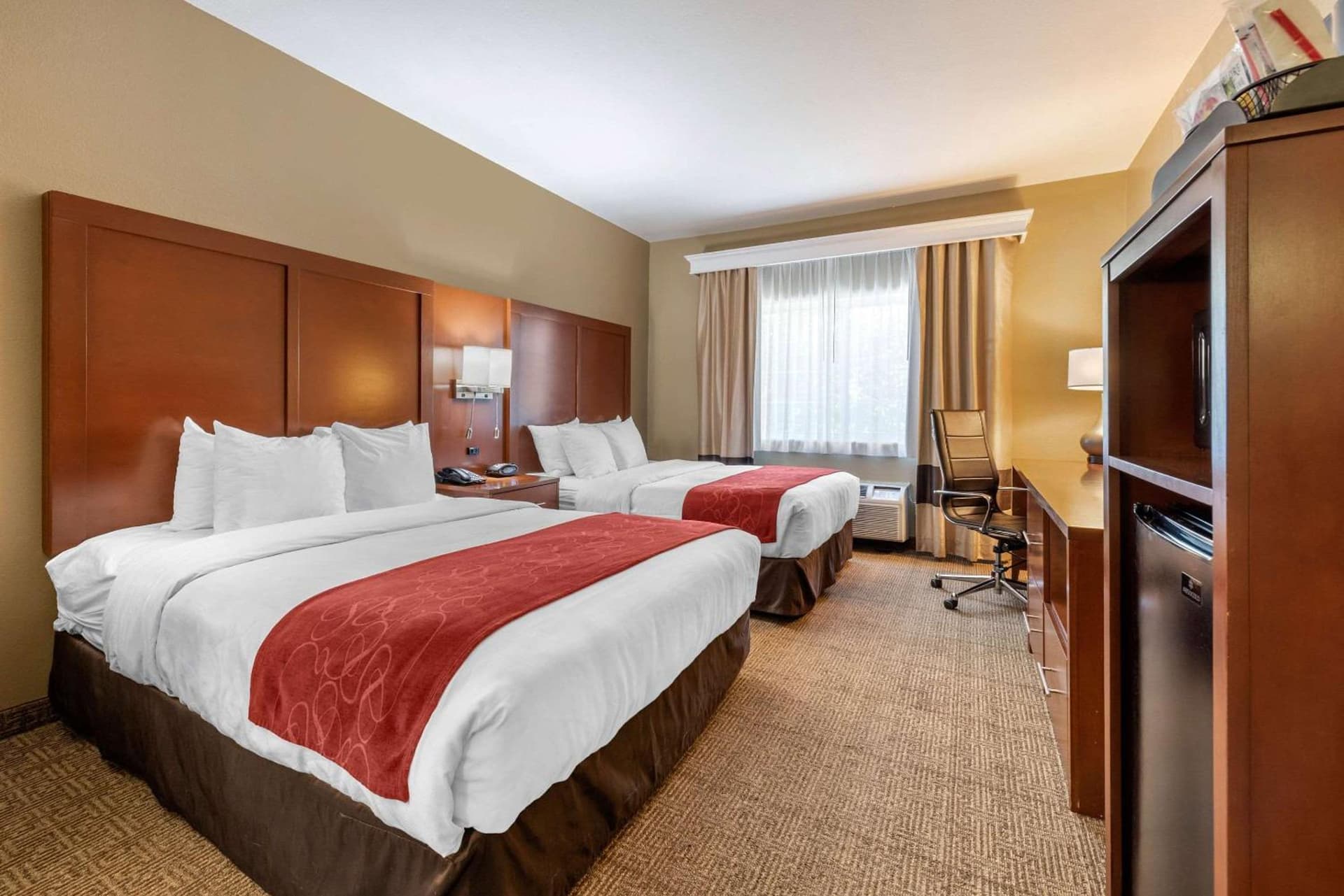 Comfort Suites Fort Collins Near University gallery photo in Fort Collins, CO — image 44