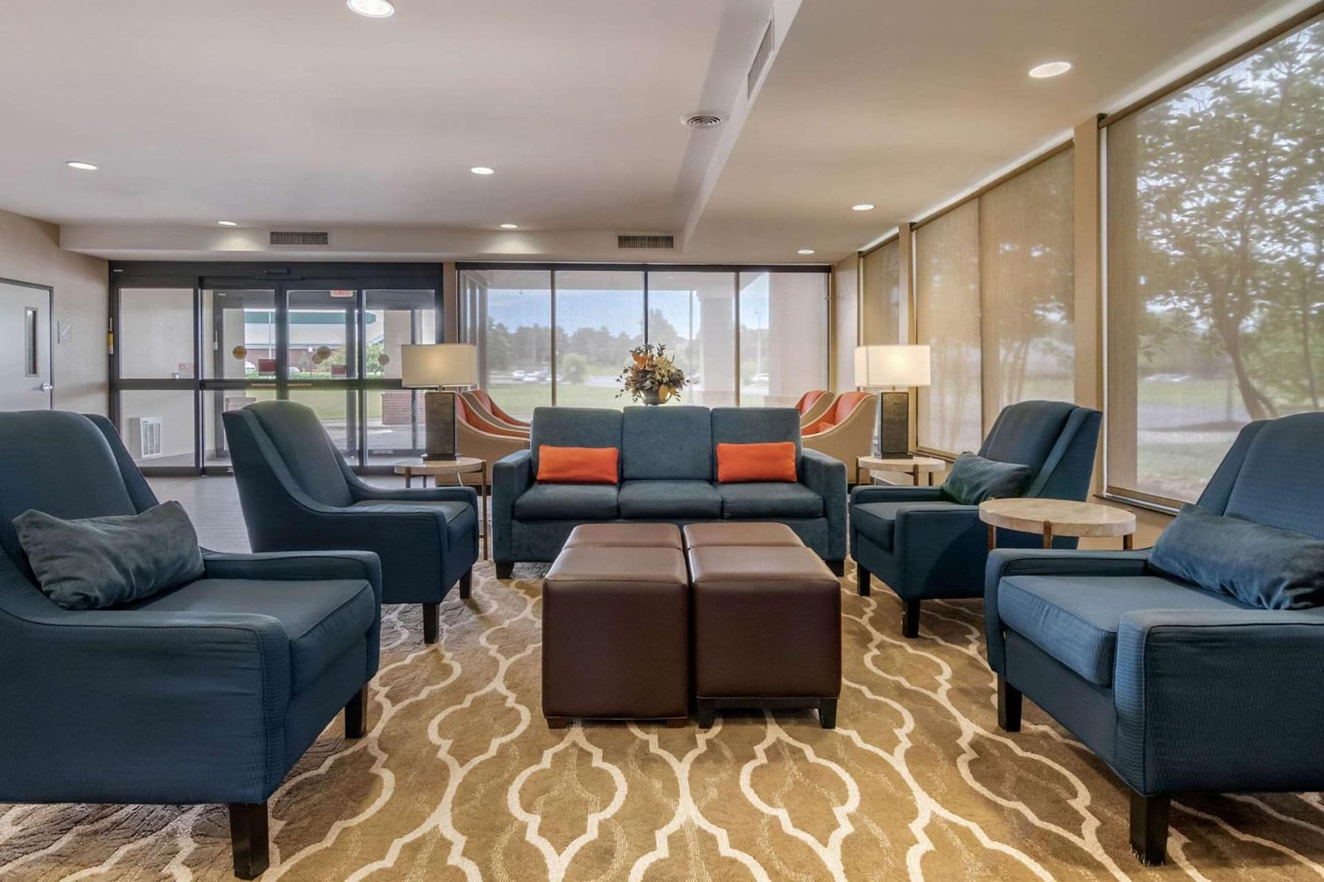 Comfort Suites Speedway - Kansas City gallery photo in Kansas City, KS — image 21