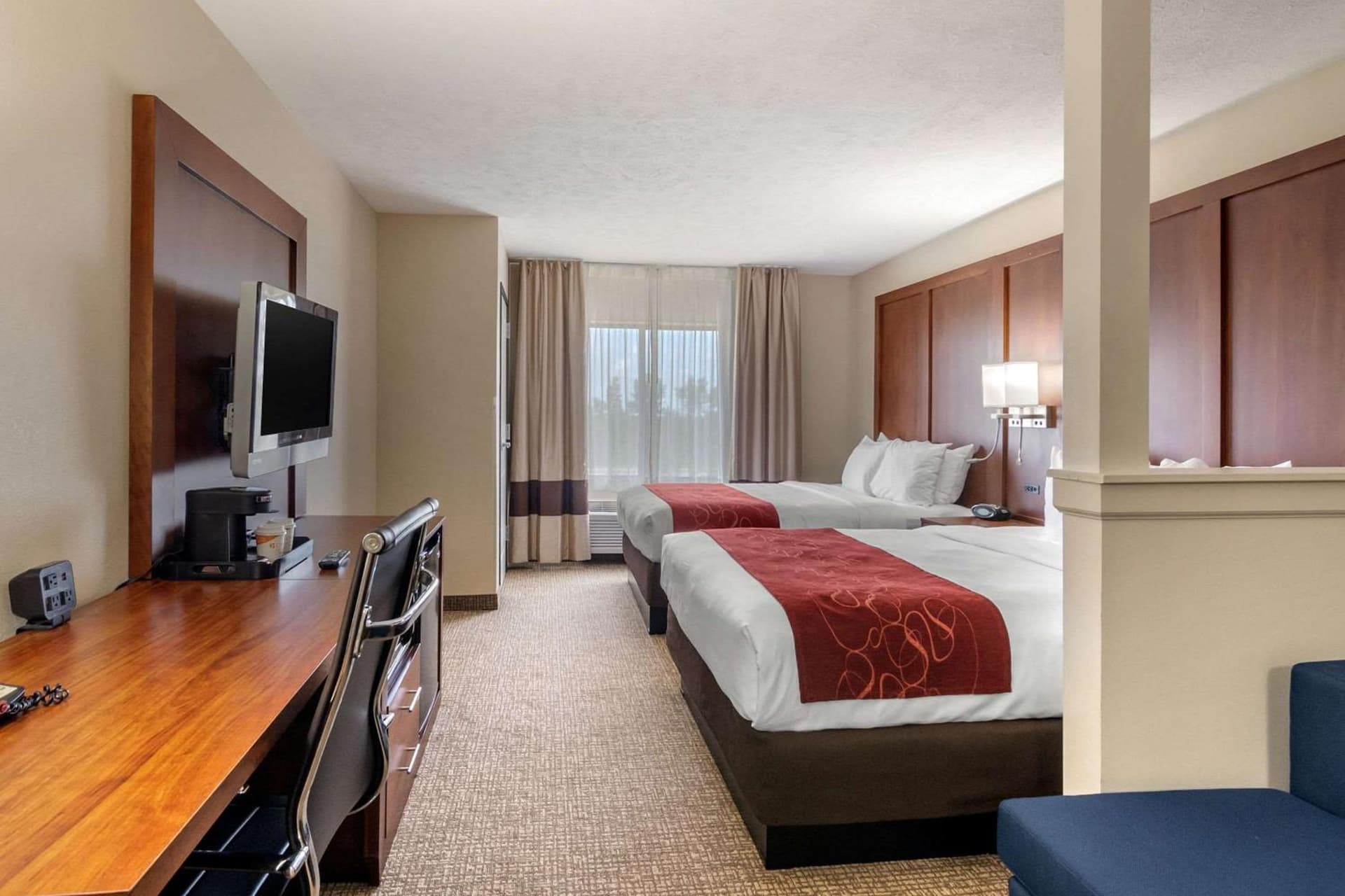 Comfort Suites Speedway - Kansas City gallery photo in Kansas City, KS — image 33