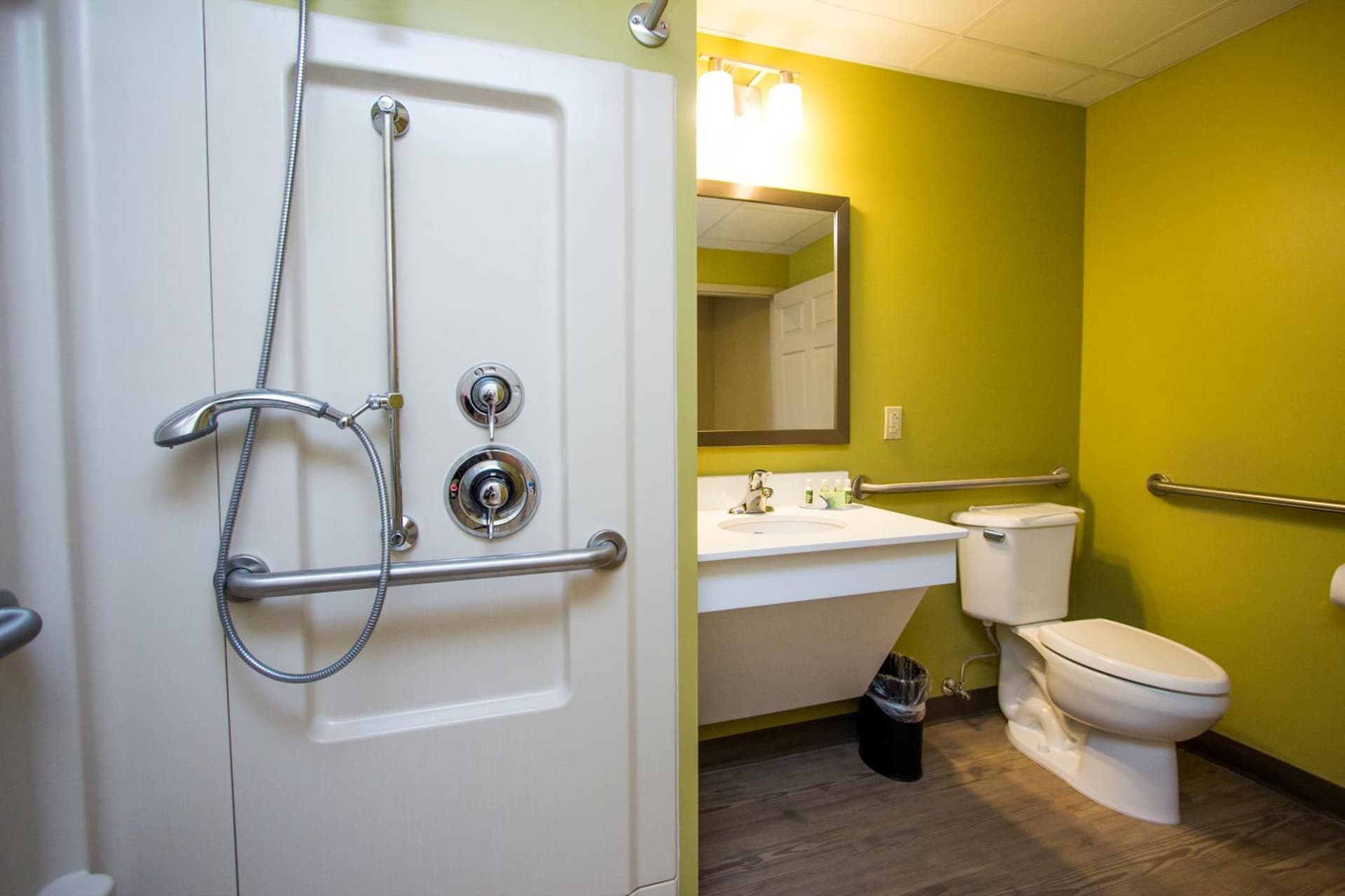 Cedar Point's Express Hotel gallery photo in Sandusky, OH — image 8