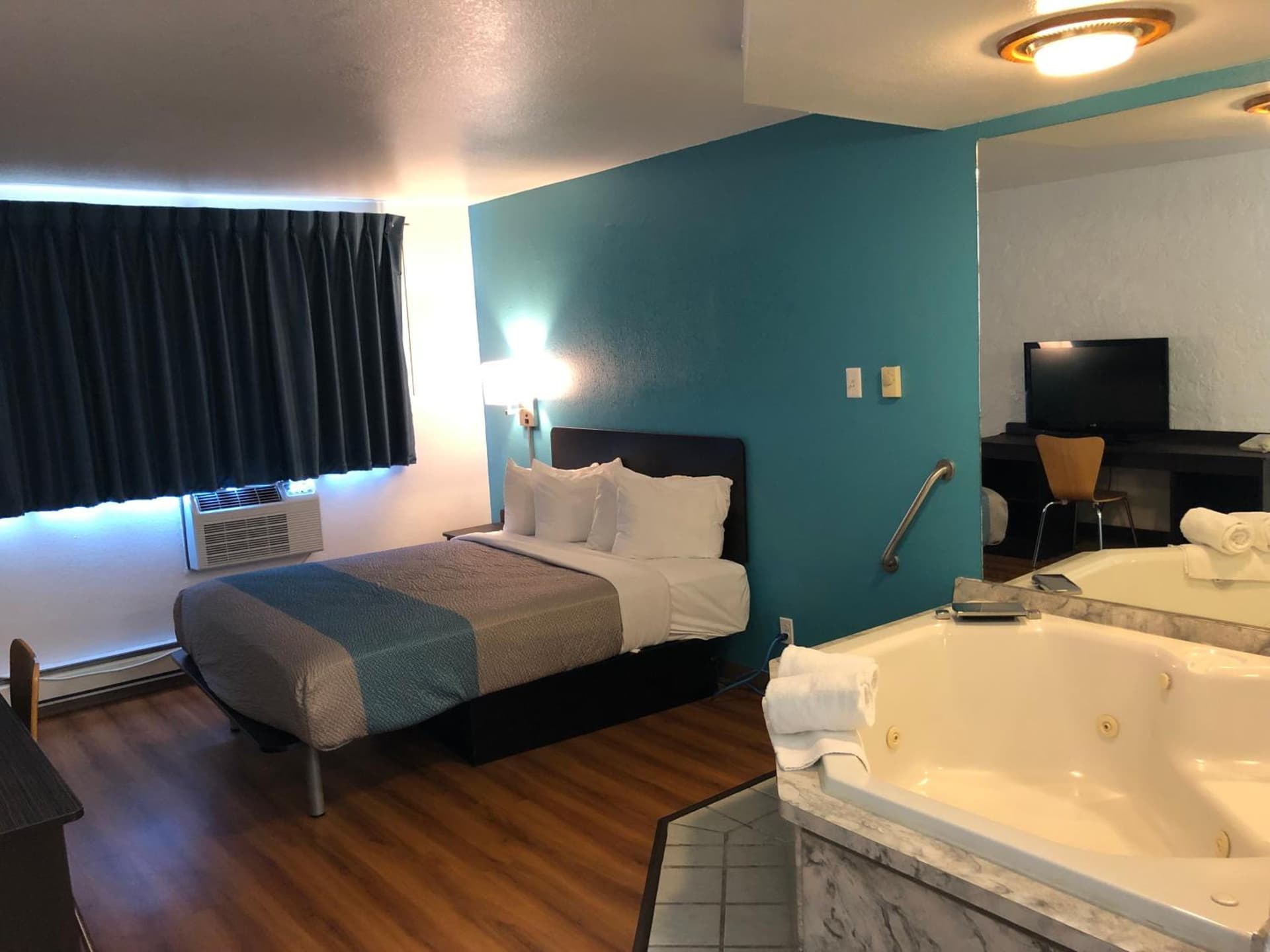 Days Inn by Wyndham La Crosse gallery photo in La Crosse, WI — image 7