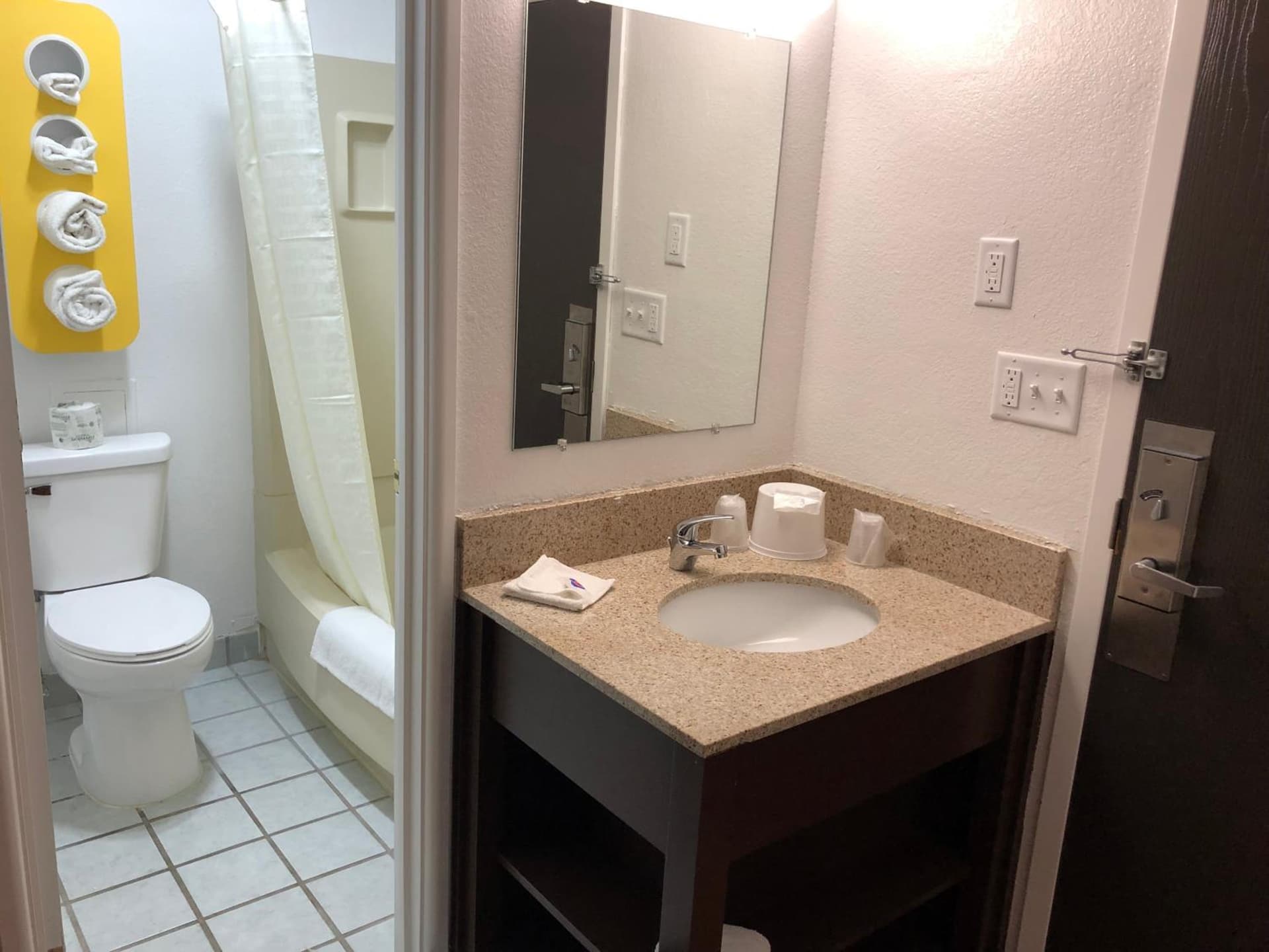 Days Inn by Wyndham La Crosse gallery photo in La Crosse, WI — image 20