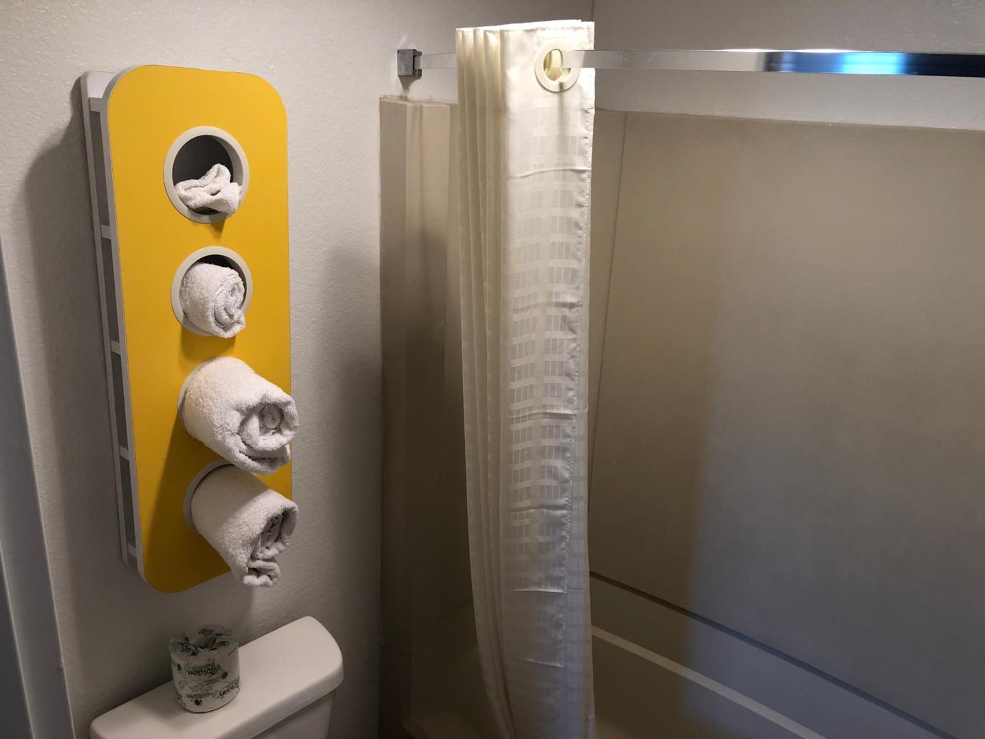 Days Inn by Wyndham La Crosse gallery photo in La Crosse, WI — image 28