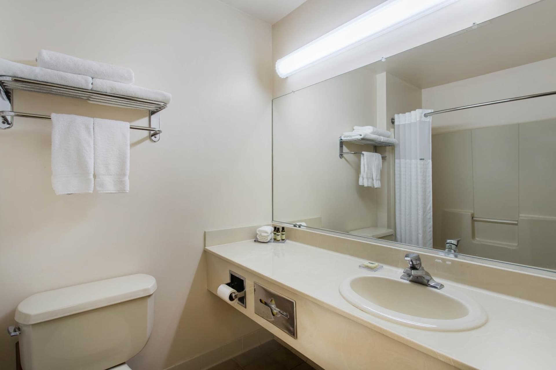 Hawthorn Suites by Wyndham Allentown-Fogelsville gallery photo in Fogelsville — image 14