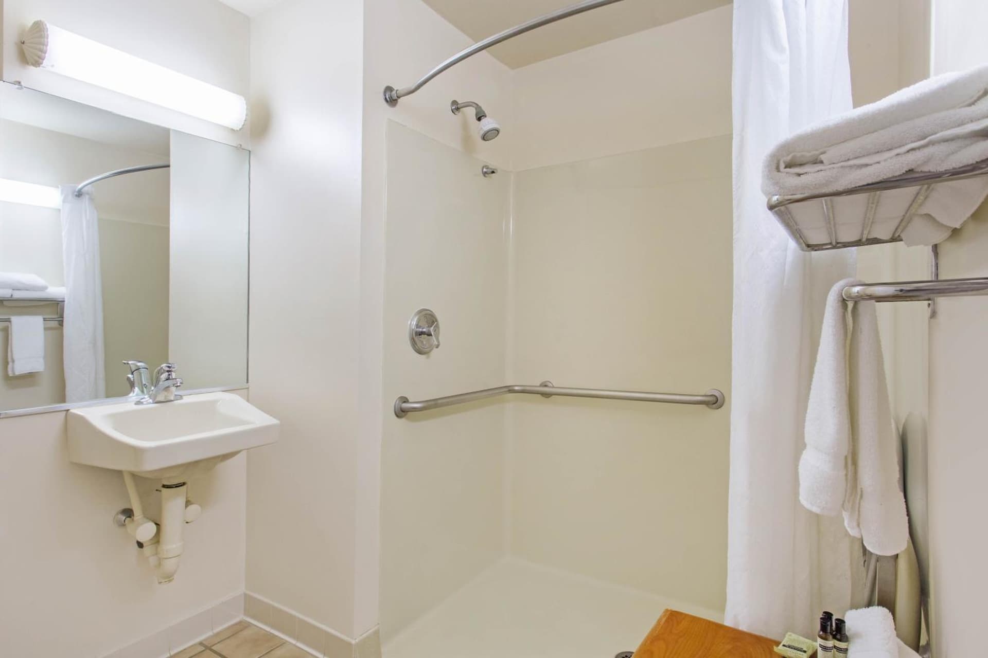 Hawthorn Suites by Wyndham Allentown-Fogelsville gallery photo in Fogelsville — image 9