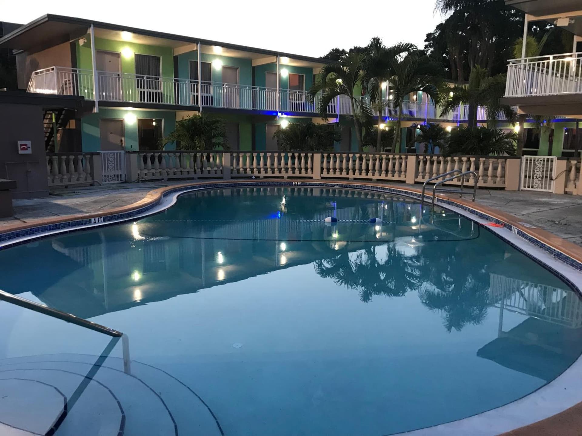 Tropical Inn & Suites gallery photo in Clearwater, FL — image 5