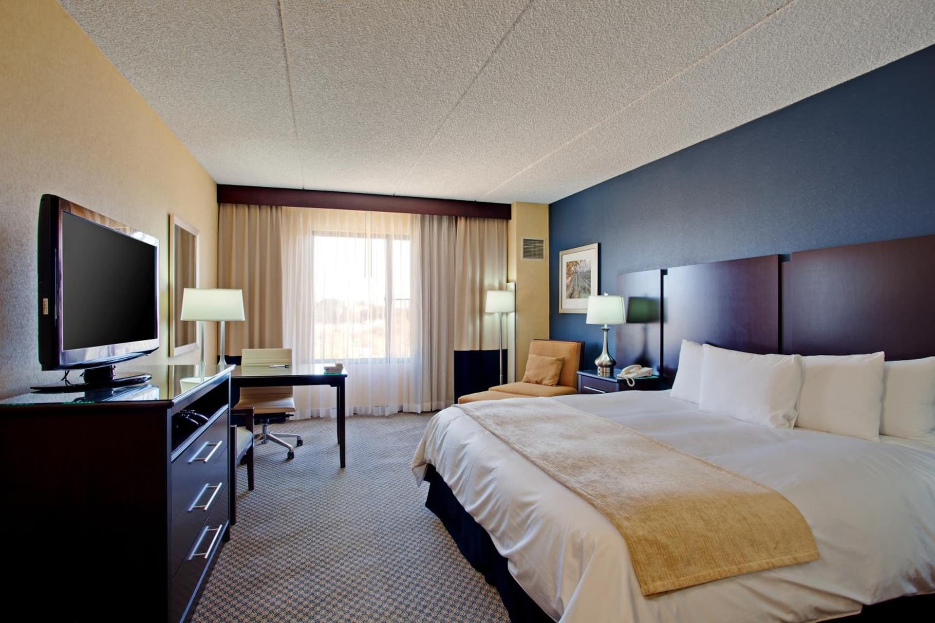 Radisson Hotel Santa Maria gallery photo in Santa Maria, CA — image 36