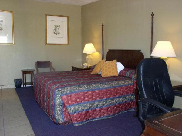 American Executive Inn Mesa gallery photo in Mesa, AZ — image 20