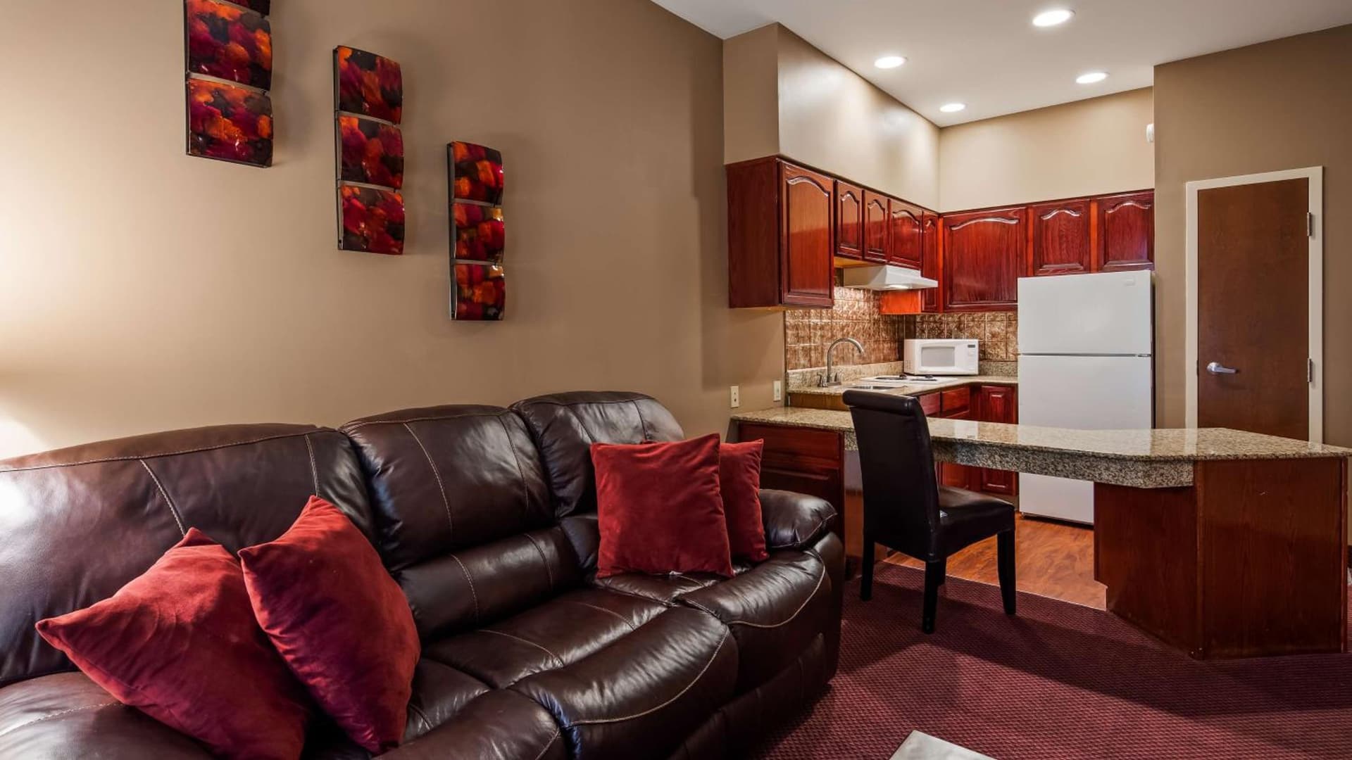Best Western PLUS Hannaford Inn & Suites gallery photo in Cincinnati, OH — image 14