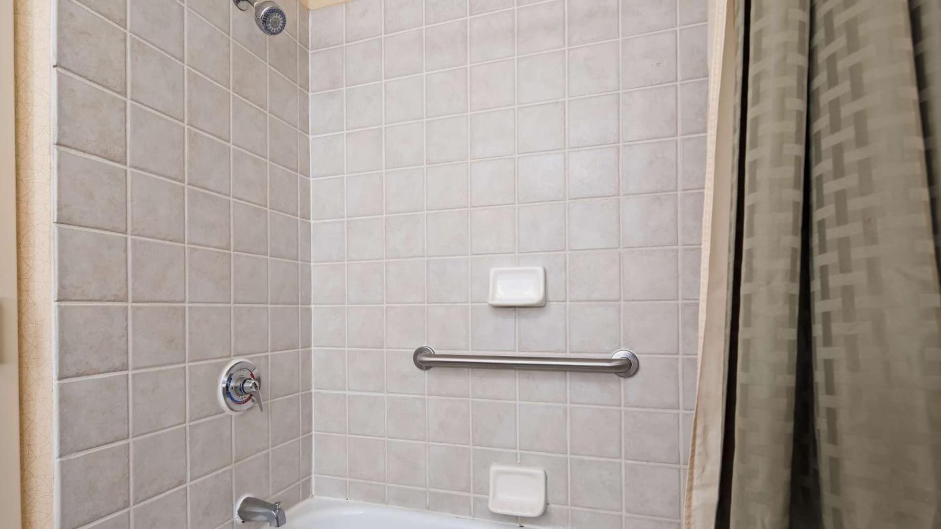 Best Western PLUS Hannaford Inn & Suites gallery photo in Cincinnati, OH — image 28