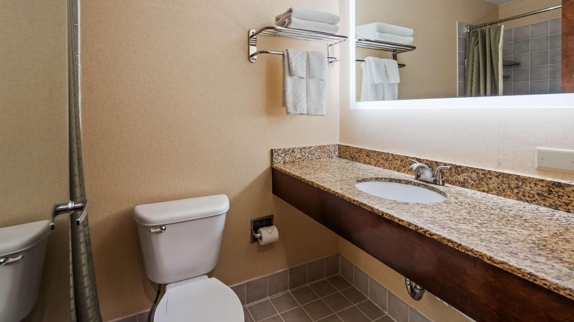 Best Western PLUS Hannaford Inn & Suites gallery photo in Cincinnati, OH — image 24