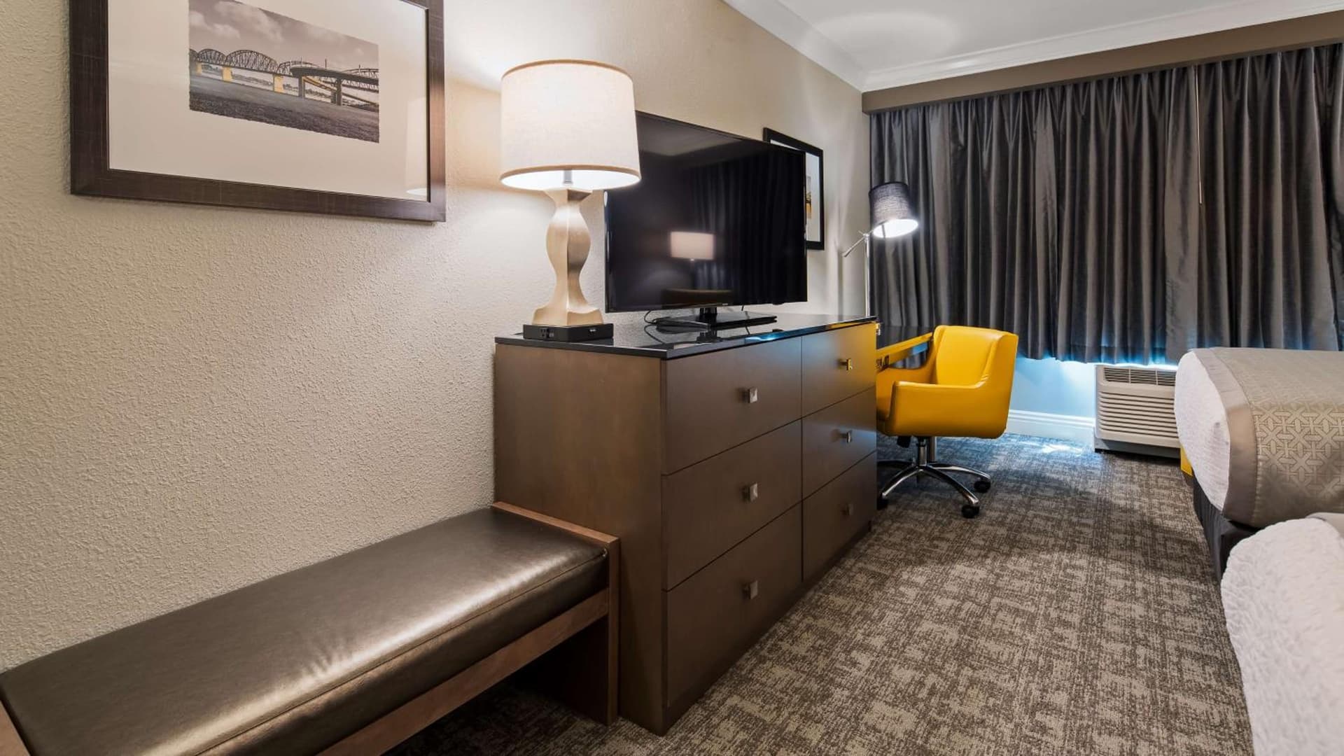 Cottonwood Airport & Expo Hotel Louisville gallery photo in Louisville, KY — image 42