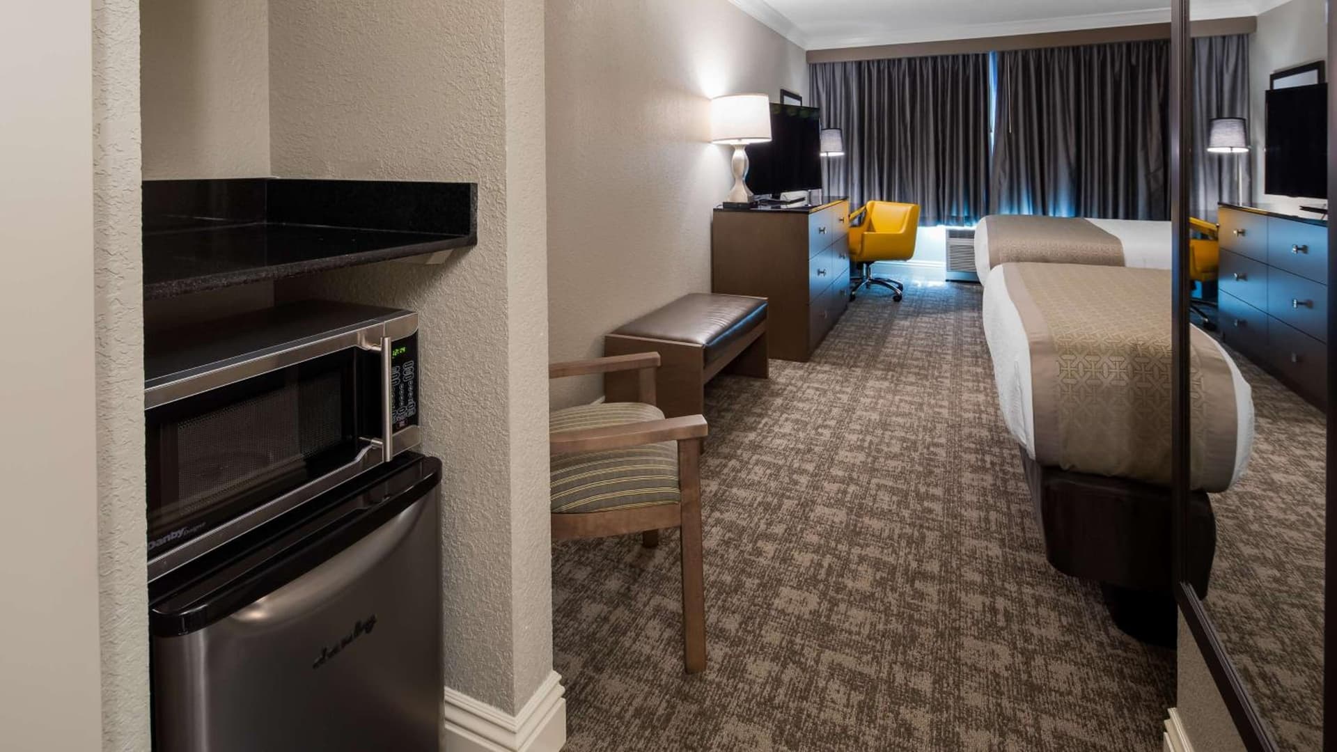 Cottonwood Airport & Expo Hotel Louisville gallery photo in Louisville, KY — image 56