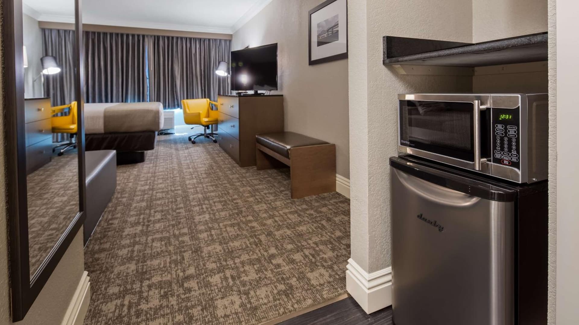 Cottonwood Airport & Expo Hotel Louisville gallery photo in Louisville, KY — image 65
