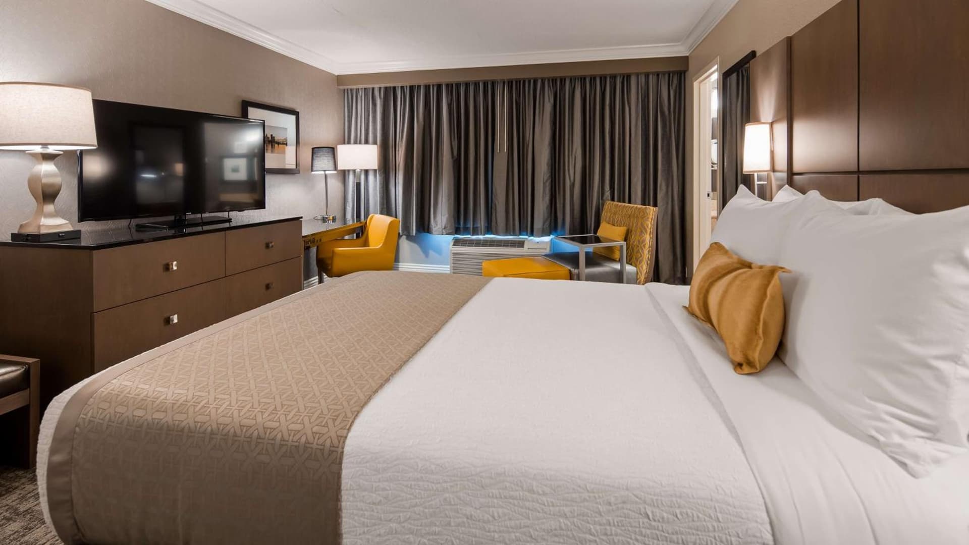 Cottonwood Airport & Expo Hotel Louisville gallery photo in Louisville, KY — image 17