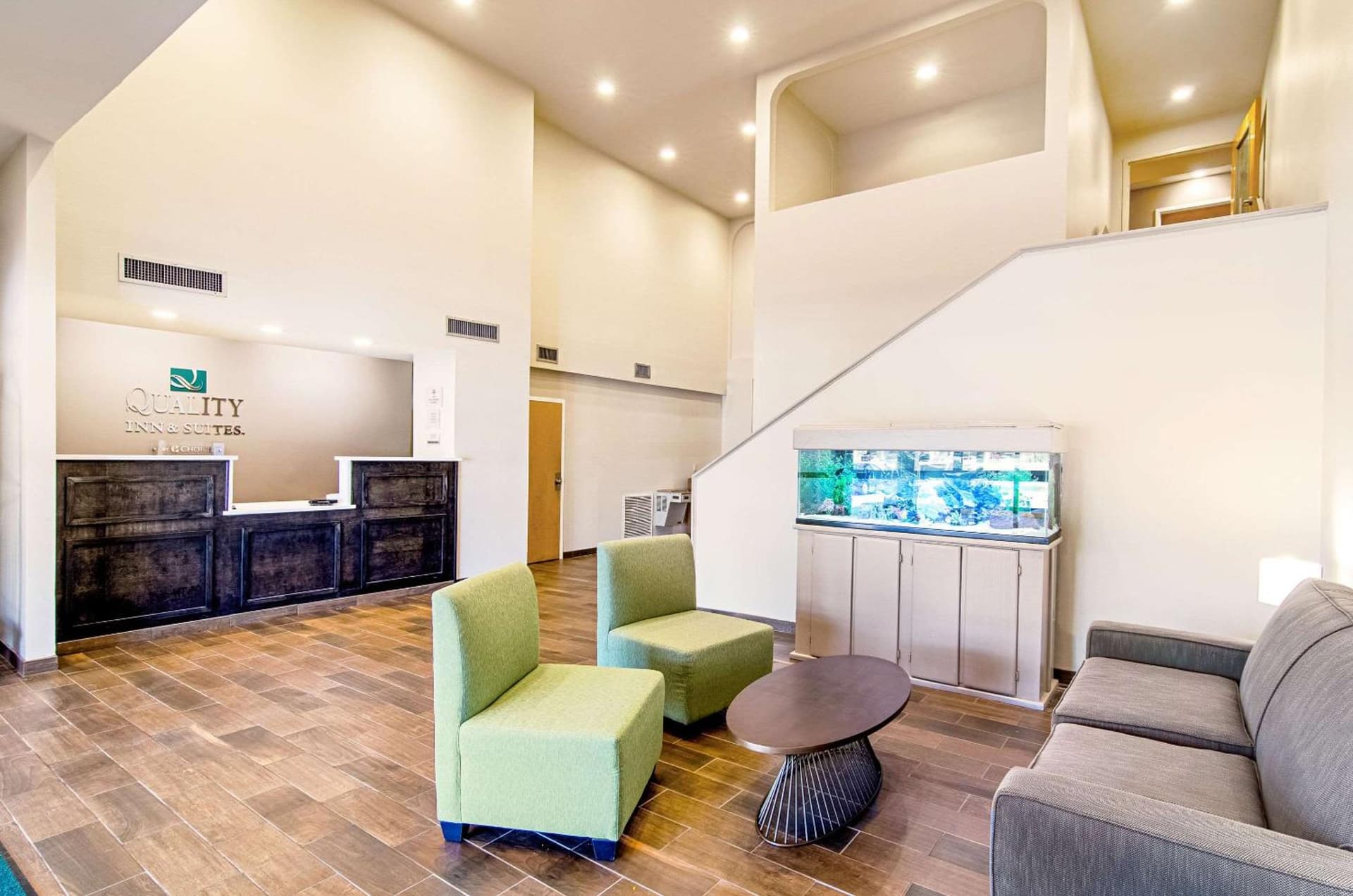 Quality Inn & Suites Near Tanger Outlet Mall interior in Gonzales, LA — gallery photo 2