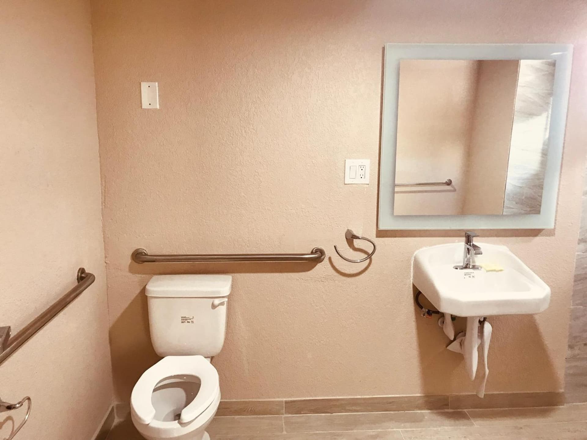 Tropical Inn & Suites gallery photo in Clearwater, FL — image 11