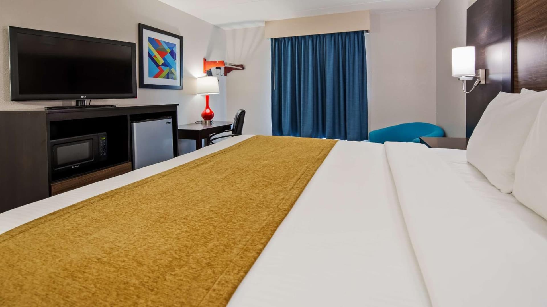 SureStay Hotel by Best Western Florence interior in Florence, KY — gallery photo 2