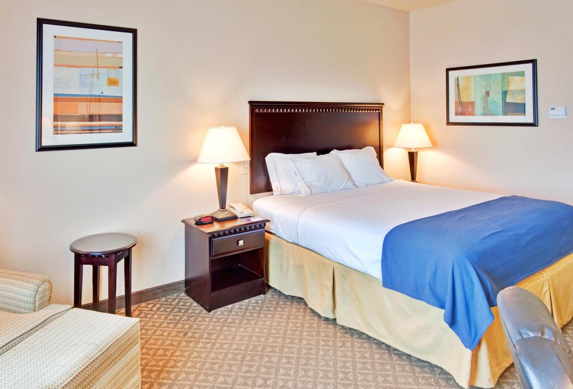 Holiday Inn Express Delano Highway 99 by IHG property views in Delano, CA — gallery photo 3