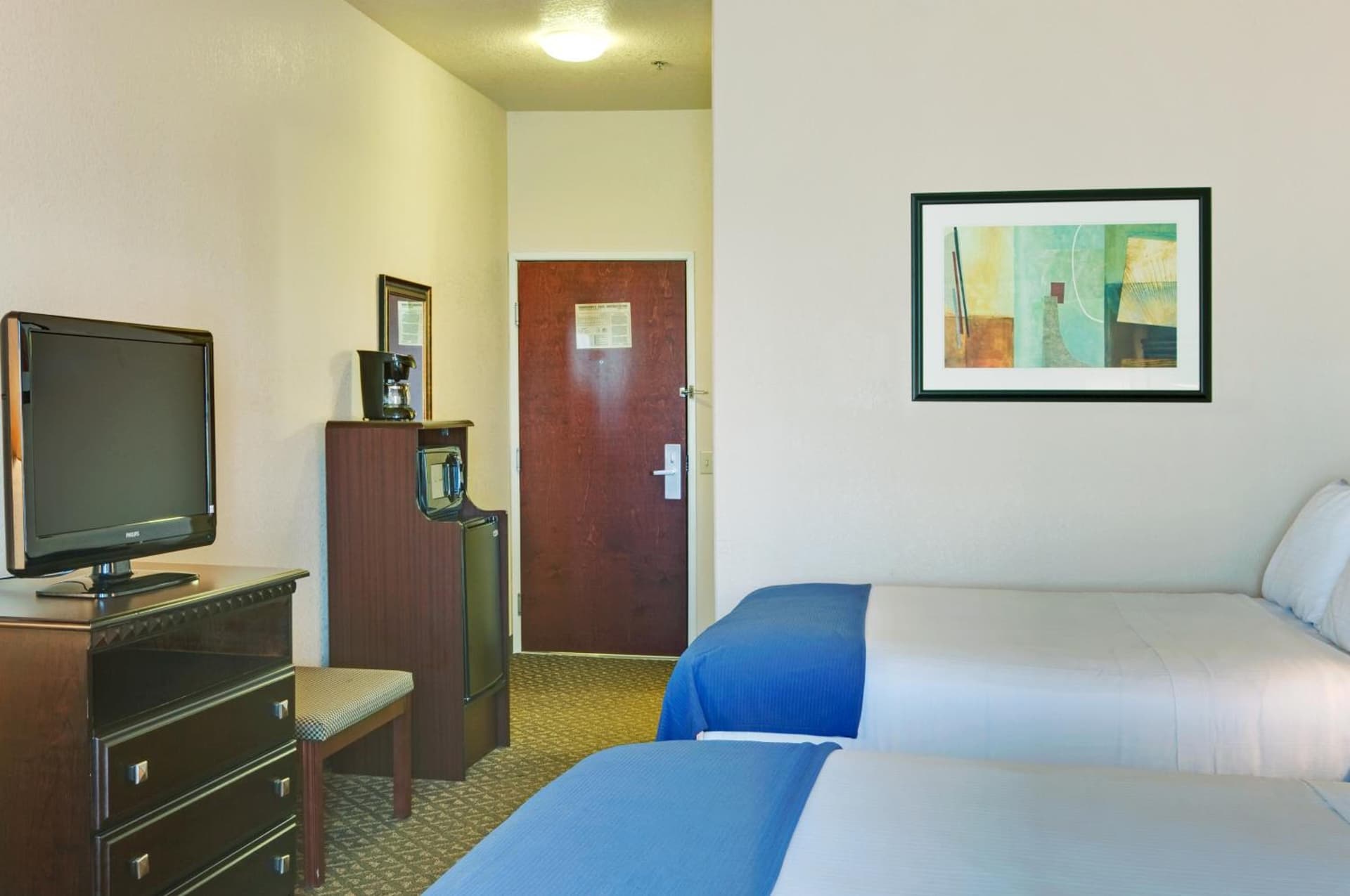 Holiday Inn Express Delano Highway 99 by IHG interior in Delano, CA — gallery photo 2