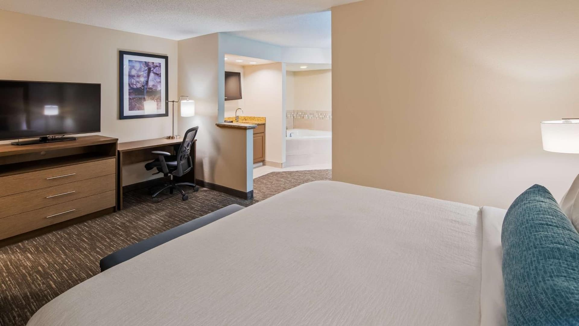 Best Western Plus Hudson I-94 gallery photo in Hudson, WI — image 5