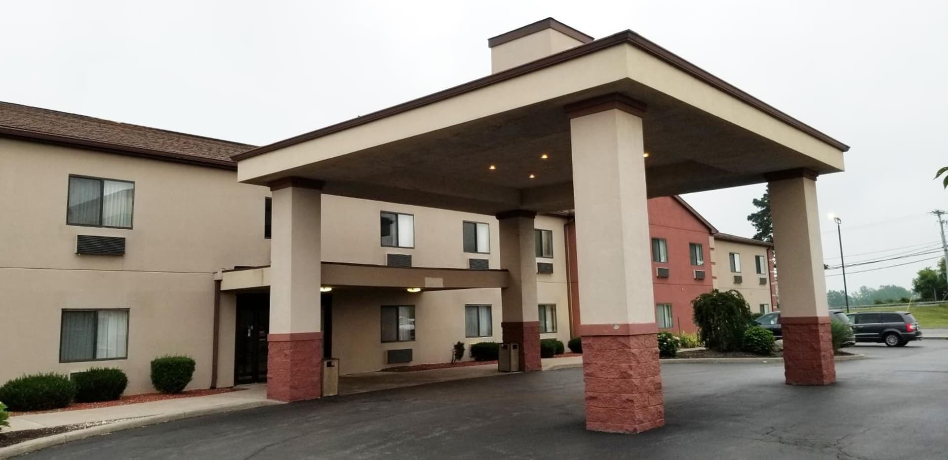FairBridge Inn & Suites Batavia-Darien Amusement Park property views in Batavia, NY — gallery photo 3