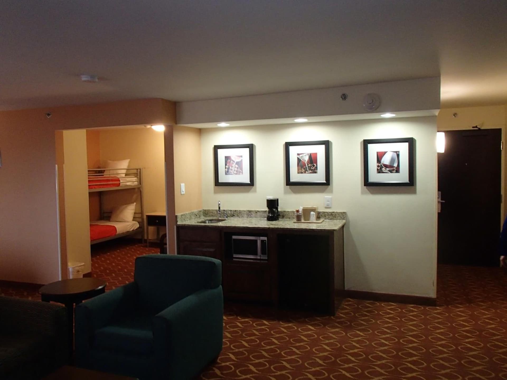 Lux Hotel & Spa gallery photo in Arlington, TX — image 19