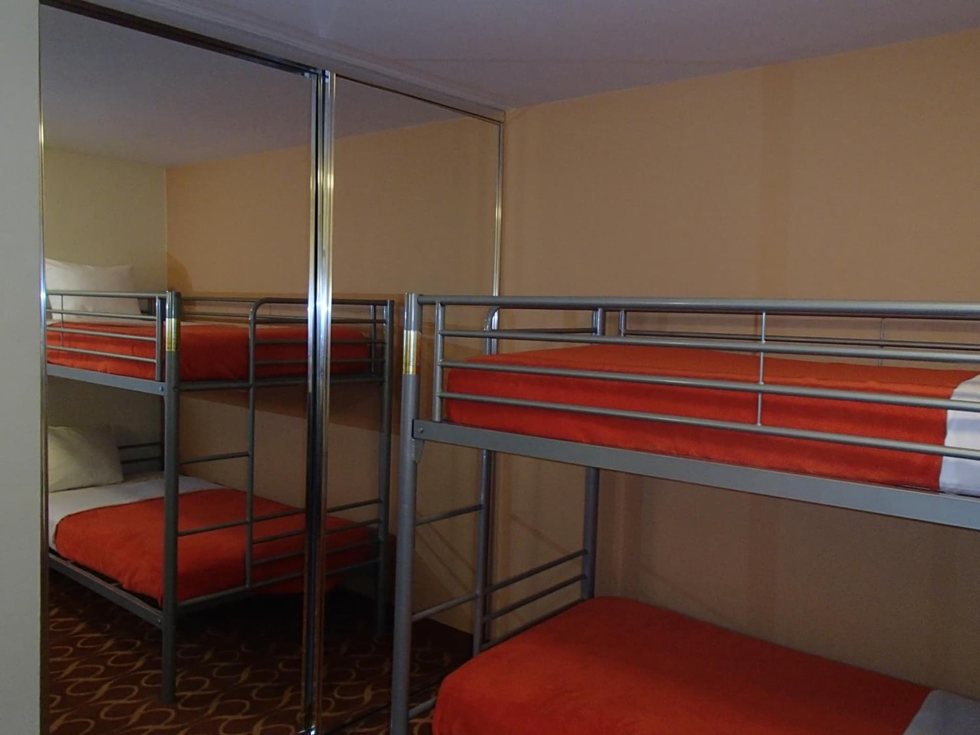 Lux Hotel & Spa gallery photo in Arlington, TX — image 14
