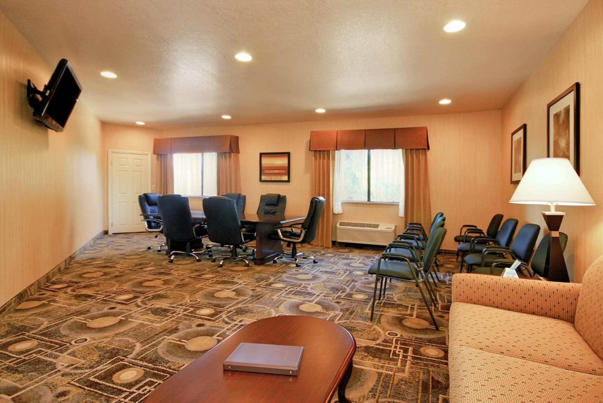 Best Western San Dimas Hotel & Suites gallery photo in San Dimas, CA — image 10